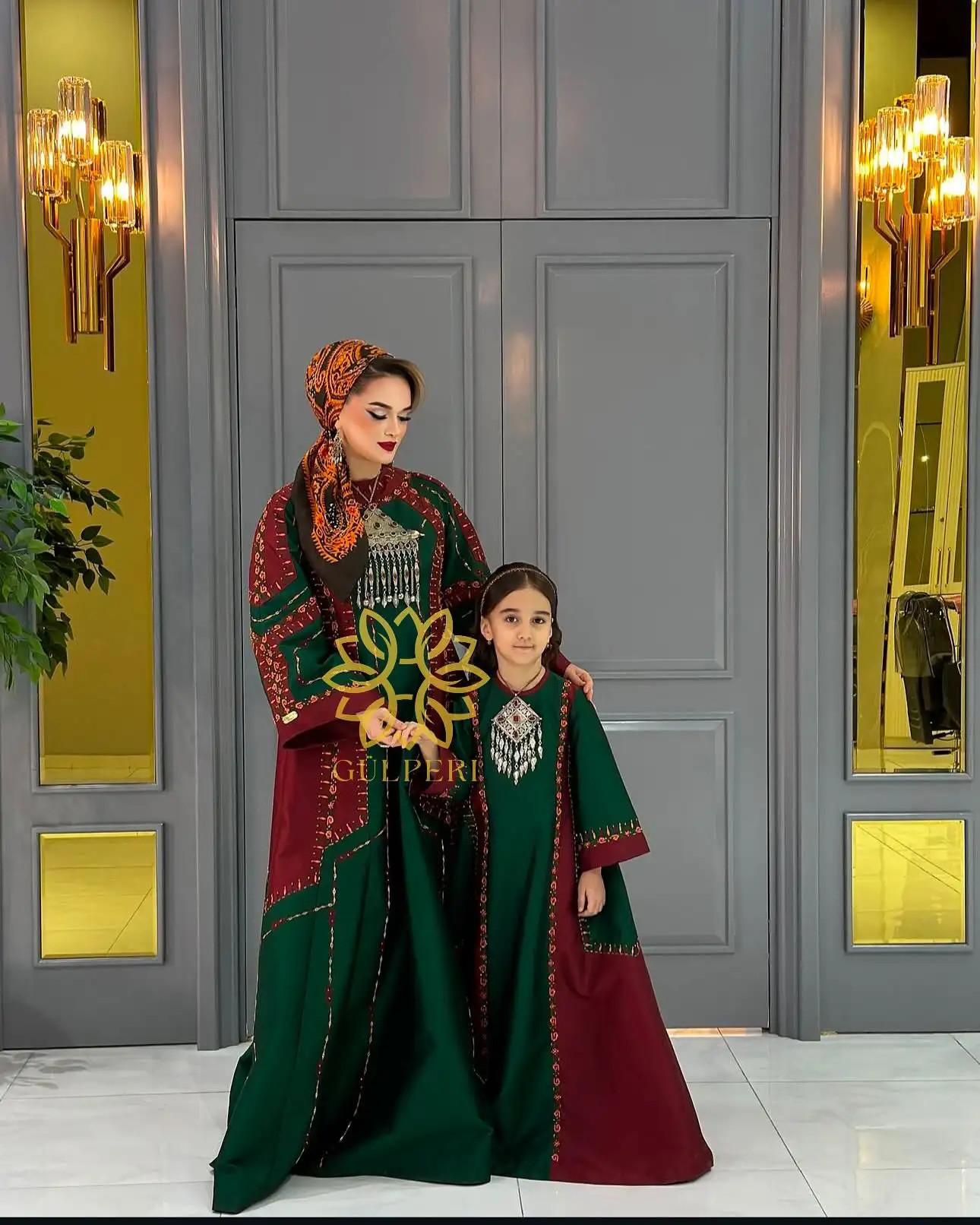 Türkmen fasonlar pombarh fasonlar Fasonlar 2025 fasonlar fason moda modalar Bezen bezen Türkmen fasonlar 2026 Türkmen fasonlar 2025 Türkmen fasonlar 2024 Türkmen fasonlar 2023 turkmenistan türkmenistan turkmen türkmen ashgabat  asgabat aşgabat balkan mary lebap dashoguz dasoguz daşoguz pombarh ponbarhat gulyupek gülýüpek stapel ştapel Gralan Çüýdeşen Abaýa Gadymy Krep Gurultaý 	Keteni Ýüpek Şifon Gipýur Lyon Welwet Atlas Kaşemir Streýç Suzana Ştapel Gülýüpek Pombarh Ýupka Gursakça Aksesuarlar Palto Penjek Okuw eşik Fata Sport eşik Uniforma Nakidka Öýme Şarf kompýuter ýaka ýaglyk Arenda köýnek 2nji el köýnek Taýyn köýnek Matalar Milli lybas milli lybaslar Toý köýnek Toý köýnekler toy koynek toy koynekler gundelik koynekler Gündelik	 
 köýnekler fata koynek Modern taze fason Eskiz koynektm turkmenkoynek türkmenkoynek fason moda moda fasonlar Iş eşik el iş	sada	ýakaly ýakasyz	keşdeli biserli	ýeňli giň nagyşly ýüregi açyk stoýka ýaka ýanly kombinasiýa 	zerli üsti aşak guşakly seçekli gysga ýeňli Keteni Toý köýnek, Milli lybas el iş, keşdeli, ýakaly, ýeňli, nagyşly 17-25, 26-35 Gyzyl, Goýy-ýaşyl