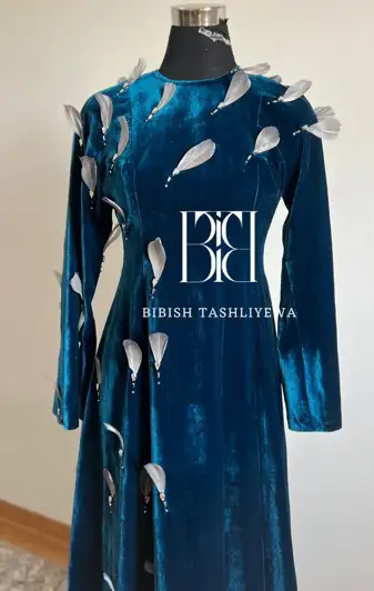 Türkmen fasonlar pombarh fasonlar Fasonlar 2025 fasonlar fason moda modalar Bezen bezen Türkmen fasonlar 2026 Türkmen fasonlar 2025 Türkmen fasonlar 2024 Türkmen fasonlar 2023 turkmenistan türkmenistan turkmen türkmen ashgabat  asgabat aşgabat balkan mary lebap dashoguz dasoguz daşoguz pombarh ponbarhat gulyupek gülýüpek stapel ştapel Gralan Çüýdeşen Abaýa Gadymy Krep Gurultaý 	Keteni Ýüpek Şifon Gipýur Lyon Welwet Atlas Kaşemir Streýç Suzana Ştapel Gülýüpek Pombarh Ýupka Gursakça Aksesuarlar Palto Penjek Okuw eşik Fata Sport eşik Uniforma Nakidka Öýme Şarf kompýuter ýaka ýaglyk Arenda köýnek 2nji el köýnek Taýyn köýnek Matalar Milli lybas milli lybaslar Toý köýnek Toý köýnekler toy koynek toy koynekler gundelik koynekler Gündelik	 
 köýnekler fata koynek Modern taze fason Eskiz koynektm turkmenkoynek türkmenkoynek fason moda moda fasonlar Iş eşik el iş	sada	ýakaly ýakasyz	keşdeli biserli	ýeňli giň nagyşly ýüregi açyk stoýka ýaka ýanly kombinasiýa 	zerli üsti aşak guşakly seçekli gysga ýeňli Panbarhat (Pombarh) Toý köýnek el iş, ýakasyz, ýeňli, giň 17-25, 26-35 Goýy-gök yaz, guyz, gysh