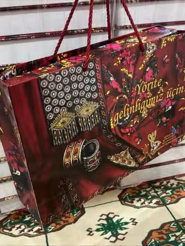 Türkmen fasonlar pombarh fasonlar Fasonlar 2025 fasonlar fason moda modalar Bezen bezen Türkmen fasonlar 2026 Türkmen fasonlar 2025 Türkmen fasonlar 2024 Türkmen fasonlar 2023 turkmenistan türkmenistan turkmen türkmen ashgabat  asgabat aşgabat balkan mary lebap dashoguz dasoguz daşoguz pombarh ponbarhat gulyupek gülýüpek stapel ştapel Gralan Çüýdeşen Abaýa Gadymy Krep Gurultaý 	Keteni Ýüpek Şifon Gipýur Lyon Welwet Atlas Kaşemir Streýç Suzana Ştapel Gülýüpek Pombarh Ýupka Gursakça Aksesuarlar Palto Penjek Okuw eşik Fata Sport eşik Uniforma Nakidka Öýme Şarf kompýuter ýaka ýaglyk Arenda köýnek 2nji el köýnek Taýyn köýnek Matalar Milli lybas milli lybaslar Toý köýnek Toý köýnekler toy koynek toy koynekler gundelik koynekler Gündelik	 
 köýnekler fata koynek Modern taze fason Eskiz koynektm turkmenkoynek türkmenkoynek fason moda moda fasonlar Iş eşik el iş	sada	ýakaly ýakasyz	keşdeli biserli	ýeňli giň nagyşly ýüregi açyk stoýka ýaka ýanly kombinasiýa 	zerli üsti aşak guşakly seçekli gysga ýeňli 