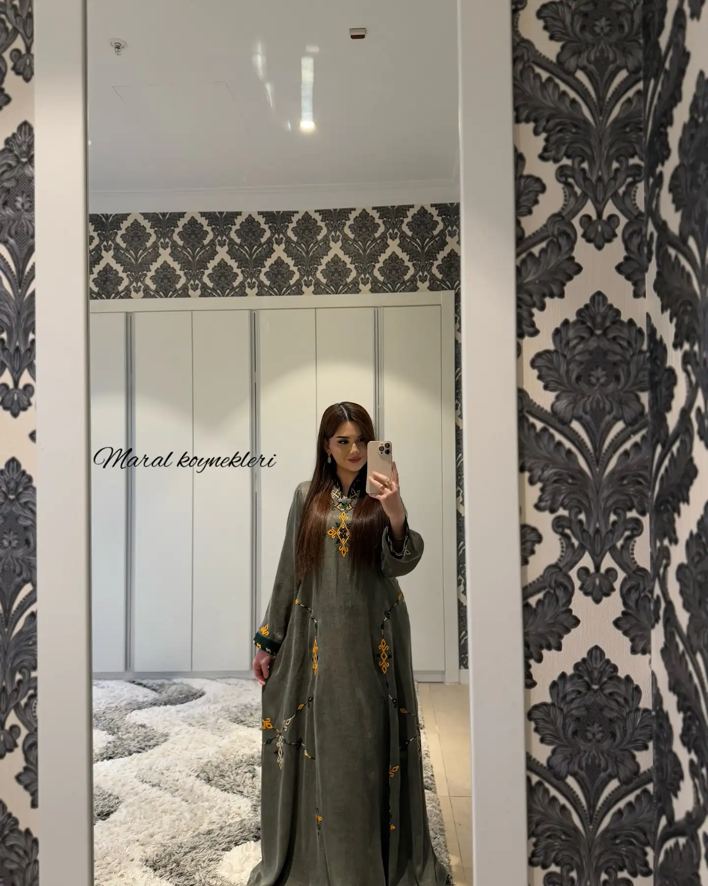 Türkmen fasonlar pombarh fasonlar Fasonlar 2025 fasonlar fason moda modalar Bezen bezen Türkmen fasonlar 2026 Türkmen fasonlar 2025 Türkmen fasonlar 2024 Türkmen fasonlar 2023 turkmenistan türkmenistan turkmen türkmen ashgabat  asgabat aşgabat balkan mary lebap dashoguz dasoguz daşoguz pombarh ponbarhat gulyupek gülýüpek stapel ştapel Gralan Çüýdeşen Abaýa Gadymy Krep Gurultaý 	Keteni Ýüpek Şifon Gipýur Lyon Welwet Atlas Kaşemir Streýç Suzana Ştapel Gülýüpek Pombarh Ýupka Gursakça Aksesuarlar Palto Penjek Okuw eşik Fata Sport eşik Uniforma Nakidka Öýme Şarf kompýuter ýaka ýaglyk Arenda köýnek 2nji el köýnek Taýyn köýnek Matalar Milli lybas milli lybaslar Toý köýnek Toý köýnekler toy koynek toy koynekler gundelik koynekler Gündelik	 
 köýnekler fata koynek Modern taze fason Eskiz koynektm turkmenkoynek türkmenkoynek fason moda moda fasonlar Iş eşik el iş	sada	ýakaly ýakasyz	keşdeli biserli	ýeňli giň nagyşly ýüregi açyk stoýka ýaka ýanly kombinasiýa 	zerli üsti aşak guşakly seçekli gysga ýeňli Gülýüpek Toý köýnek, Gündelik el iş, keşdeli, ýakaly, nagyşly 17-25, 26-35 Haki