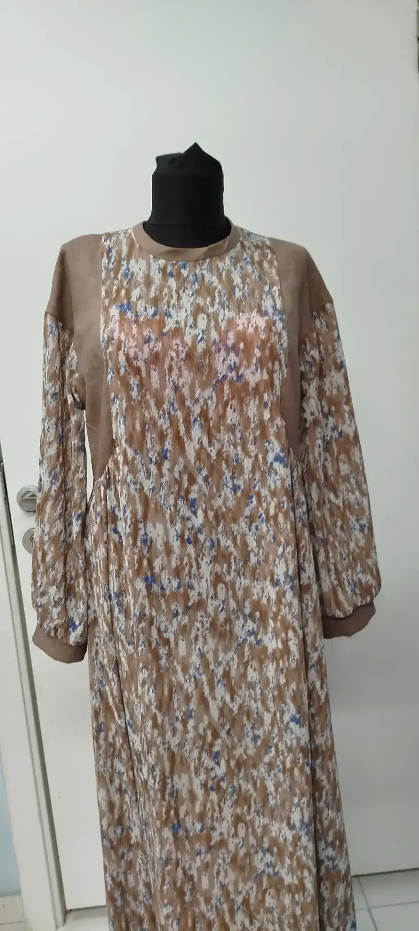 Türkmen fasonlar pombarh fasonlar Fasonlar 2025 fasonlar fason moda modalar Bezen bezen Türkmen fasonlar 2026 Türkmen fasonlar 2025 Türkmen fasonlar 2024 Türkmen fasonlar 2023 turkmenistan türkmenistan turkmen türkmen ashgabat  asgabat aşgabat balkan mary lebap dashoguz dasoguz daşoguz pombarh ponbarhat gulyupek gülýüpek stapel ştapel Gralan Çüýdeşen Abaýa Gadymy Krep Gurultaý 	Keteni Ýüpek Şifon Gipýur Lyon Welwet Atlas Kaşemir Streýç Suzana Ştapel Gülýüpek Pombarh Ýupka Gursakça Aksesuarlar Palto Penjek Okuw eşik Fata Sport eşik Uniforma Nakidka Öýme Şarf kompýuter ýaka ýaglyk Arenda köýnek 2nji el köýnek Taýyn köýnek Matalar Milli lybas milli lybaslar Toý köýnek Toý köýnekler toy koynek toy koynekler gundelik koynekler Gündelik	 
 köýnekler fata koynek Modern taze fason Eskiz koynektm turkmenkoynek türkmenkoynek fason moda moda fasonlar Iş eşik el iş	sada	ýakaly ýakasyz	keşdeli biserli	ýeňli giň nagyşly ýüregi açyk stoýka ýaka ýanly kombinasiýa 	zerli üsti aşak guşakly seçekli gysga ýeňli Krep, Lyon Gündelik, Iş eşik sada, ýakasyz, ýeňli 17-25, 26-35  yaz, tomus