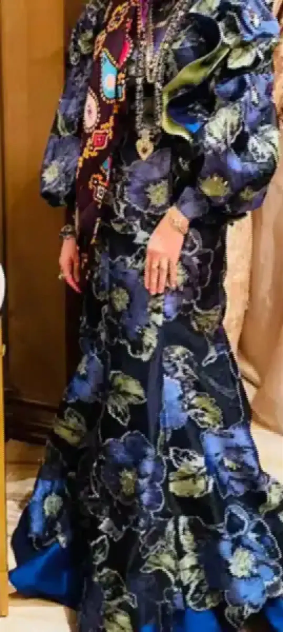 Türkmen fasonlar pombarh fasonlar Fasonlar 2025 fasonlar fason moda modalar Bezen bezen Türkmen fasonlar 2026 Türkmen fasonlar 2025 Türkmen fasonlar 2024 Türkmen fasonlar 2023 turkmenistan türkmenistan turkmen türkmen ashgabat  asgabat aşgabat balkan mary lebap dashoguz dasoguz daşoguz pombarh ponbarhat gulyupek gülýüpek stapel ştapel Gralan Çüýdeşen Abaýa Gadymy Krep Gurultaý 	Keteni Ýüpek Şifon Gipýur Lyon Welwet Atlas Kaşemir Streýç Suzana Ştapel Gülýüpek Pombarh Ýupka Gursakça Aksesuarlar Palto Penjek Okuw eşik Fata Sport eşik Uniforma Nakidka Öýme Şarf kompýuter ýaka ýaglyk Arenda köýnek 2nji el köýnek Taýyn köýnek Matalar Milli lybas milli lybaslar Toý köýnek Toý köýnekler toy koynek toy koynekler gundelik koynekler Gündelik	 
 köýnekler fata koynek Modern taze fason Eskiz koynektm turkmenkoynek türkmenkoynek fason moda moda fasonlar Iş eşik el iş	sada	ýakaly ýakasyz	keşdeli biserli	ýeňli giň nagyşly ýüregi açyk stoýka ýaka ýanly kombinasiýa 	zerli üsti aşak guşakly seçekli gysga ýeňli Parça Toý köýnek el iş, ýakasyz, gysga ýeňli, giň 26-35, 35+ Gara, Gök, Goýy-gök yaz, tomus, guyz, gysh 2nji el