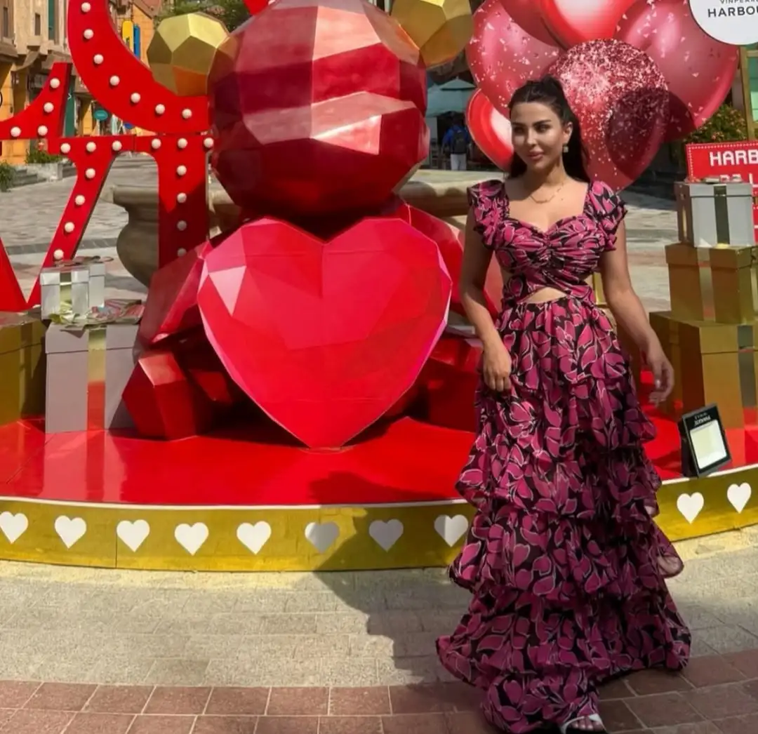 Türkmen fasonlar pombarh fasonlar Fasonlar 2025 fasonlar fason moda modalar Bezen bezen Türkmen fasonlar 2026 Türkmen fasonlar 2025 Türkmen fasonlar 2024 Türkmen fasonlar 2023 turkmenistan türkmenistan turkmen türkmen ashgabat  asgabat aşgabat balkan mary lebap dashoguz dasoguz daşoguz pombarh ponbarhat gulyupek gülýüpek stapel ştapel Gralan Çüýdeşen Abaýa Gadymy Krep Gurultaý 	Keteni Ýüpek Şifon Gipýur Lyon Welwet Atlas Kaşemir Streýç Suzana Ştapel Gülýüpek Pombarh Ýupka Gursakça Aksesuarlar Palto Penjek Okuw eşik Fata Sport eşik Uniforma Nakidka Öýme Şarf kompýuter ýaka ýaglyk Arenda köýnek 2nji el köýnek Taýyn köýnek Matalar Milli lybas milli lybaslar Toý köýnek Toý köýnekler toy koynek toy koynekler gundelik koynekler Gündelik	 
 köýnekler fata koynek Modern taze fason Eskiz koynektm turkmenkoynek türkmenkoynek fason moda moda fasonlar Iş eşik el iş	sada	ýakaly ýakasyz	keşdeli biserli	ýeňli giň nagyşly ýüregi açyk stoýka ýaka ýanly kombinasiýa 	zerli üsti aşak guşakly seçekli gysga ýeňli Şifon Modern el iş, ýakasyz, ýüregi açyk, gysga ýeňli, üsti aşak 17-25, 26-35 Gülgüne tomus Taýyn köýnek