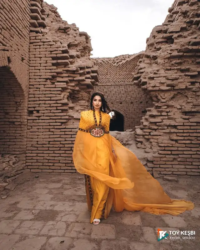 Türkmen fasonlar pombarh fasonlar Fasonlar 2025 fasonlar fason moda modalar Bezen bezen Türkmen fasonlar 2026 Türkmen fasonlar 2025 Türkmen fasonlar 2024 Türkmen fasonlar 2023 turkmenistan türkmenistan turkmen türkmen ashgabat  asgabat aşgabat balkan mary lebap dashoguz dasoguz daşoguz pombarh ponbarhat gulyupek gülýüpek stapel ştapel Gralan Çüýdeşen Abaýa Gadymy Krep Gurultaý 	Keteni Ýüpek Şifon Gipýur Lyon Welwet Atlas Kaşemir Streýç Suzana Ştapel Gülýüpek Pombarh Ýupka Gursakça Aksesuarlar Palto Penjek Okuw eşik Fata Sport eşik Uniforma Nakidka Öýme Şarf kompýuter ýaka ýaglyk Arenda köýnek 2nji el köýnek Taýyn köýnek Matalar Milli lybas milli lybaslar Toý köýnek Toý köýnekler toy koynek toy koynekler gundelik koynekler Gündelik	 
 köýnekler fata koynek Modern taze fason Eskiz koynektm turkmenkoynek türkmenkoynek fason moda moda fasonlar Iş eşik el iş	sada	ýakaly ýakasyz	keşdeli biserli	ýeňli giň nagyşly ýüregi açyk stoýka ýaka ýanly kombinasiýa 	zerli üsti aşak guşakly seçekli gysga ýeňli Şifon Modern el iş, keşdeli, ýakasyz, ýeňli, giň, nagyşly 17-25, 26-35 Sary tomus, guyz