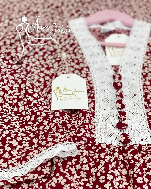 Türkmen fasonlar pombarh fasonlar Fasonlar 2025 fasonlar fason moda modalar Bezen bezen Türkmen fasonlar 2026 Türkmen fasonlar 2025 Türkmen fasonlar 2024 Türkmen fasonlar 2023 turkmenistan türkmenistan turkmen türkmen ashgabat  asgabat aşgabat balkan mary lebap dashoguz dasoguz daşoguz pombarh ponbarhat gulyupek gülýüpek stapel ştapel Gralan Çüýdeşen Abaýa Gadymy Krep Gurultaý 	Keteni Ýüpek Şifon Gipýur Lyon Welwet Atlas Kaşemir Streýç Suzana Ştapel Gülýüpek Pombarh Ýupka Gursakça Aksesuarlar Palto Penjek Okuw eşik Fata Sport eşik Uniforma Nakidka Öýme Şarf kompýuter ýaka ýaglyk Arenda köýnek 2nji el köýnek Taýyn köýnek Matalar Milli lybas milli lybaslar Toý köýnek Toý köýnekler toy koynek toy koynekler gundelik koynekler Gündelik	 
 köýnekler fata koynek Modern taze fason Eskiz koynektm turkmenkoynek türkmenkoynek fason moda moda fasonlar Iş eşik el iş	sada	ýakaly ýakasyz	keşdeli biserli	ýeňli giň nagyşly ýüregi açyk stoýka ýaka ýanly kombinasiýa 	zerli üsti aşak guşakly seçekli gysga ýeňli Ştapel Gündelik el iş, ýakasyz, ýüregi açyk, gysga ýeňli, giň 12-16, 17-25, 26-35, 35+ Gülgüne tomus Taýyn köýnek