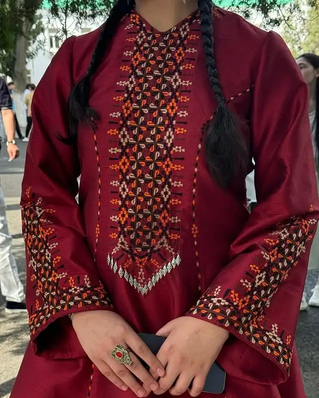 Türkmen fasonlar pombarh fasonlar Fasonlar 2025 fasonlar fason moda modalar Bezen bezen Türkmen fasonlar 2026 Türkmen fasonlar 2025 Türkmen fasonlar 2024 Türkmen fasonlar 2023 turkmenistan türkmenistan turkmen türkmen ashgabat  asgabat aşgabat balkan mary lebap dashoguz dasoguz daşoguz pombarh ponbarhat gulyupek gülýüpek stapel ştapel Gralan Çüýdeşen Abaýa Gadymy Krep Gurultaý 	Keteni Ýüpek Şifon Gipýur Lyon Welwet Atlas Kaşemir Streýç Suzana Ştapel Gülýüpek Pombarh Ýupka Gursakça Aksesuarlar Palto Penjek Okuw eşik Fata Sport eşik Uniforma Nakidka Öýme Şarf kompýuter ýaka ýaglyk Arenda köýnek 2nji el köýnek Taýyn köýnek Matalar Milli lybas milli lybaslar Toý köýnek Toý köýnekler toy koynek toy koynekler gundelik koynekler Gündelik	 
 köýnekler fata koynek Modern taze fason Eskiz koynektm turkmenkoynek türkmenkoynek fason moda moda fasonlar Iş eşik el iş	sada	ýakaly ýakasyz	keşdeli biserli	ýeňli giň nagyşly ýüregi açyk stoýka ýaka ýanly kombinasiýa 	zerli üsti aşak guşakly seçekli gysga ýeňli Keteni Uçurym köýnek el iş, keşdeli, ýakaly, ýanly, ýeňli, giň, nagyşly 17-25 Goýy-gyzyl tomus, guyz