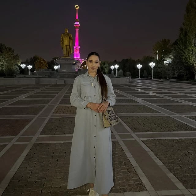 Türkmen fasonlar pombarh fasonlar Fasonlar 2025 fasonlar fason moda modalar Bezen bezen Türkmen fasonlar 2026 Türkmen fasonlar 2025 Türkmen fasonlar 2024 Türkmen fasonlar 2023 turkmenistan türkmenistan turkmen türkmen ashgabat  asgabat aşgabat balkan mary lebap dashoguz dasoguz daşoguz pombarh ponbarhat gulyupek gülýüpek stapel ştapel Gralan Çüýdeşen Abaýa Gadymy Krep Gurultaý 	Keteni Ýüpek Şifon Gipýur Lyon Welwet Atlas Kaşemir Streýç Suzana Ştapel Gülýüpek Pombarh Ýupka Gursakça Aksesuarlar Palto Penjek Okuw eşik Fata Sport eşik Uniforma Nakidka Öýme Şarf kompýuter ýaka ýaglyk Arenda köýnek 2nji el köýnek Taýyn köýnek Matalar Milli lybas milli lybaslar Toý köýnek Toý köýnekler toy koynek toy koynekler gundelik koynekler Gündelik	 
 köýnekler fata koynek Modern taze fason Eskiz koynektm turkmenkoynek türkmenkoynek fason moda moda fasonlar Iş eşik el iş	sada	ýakaly ýakasyz	keşdeli biserli	ýeňli giň nagyşly ýüregi açyk stoýka ýaka ýanly kombinasiýa 	zerli üsti aşak guşakly seçekli gysga ýeňli 