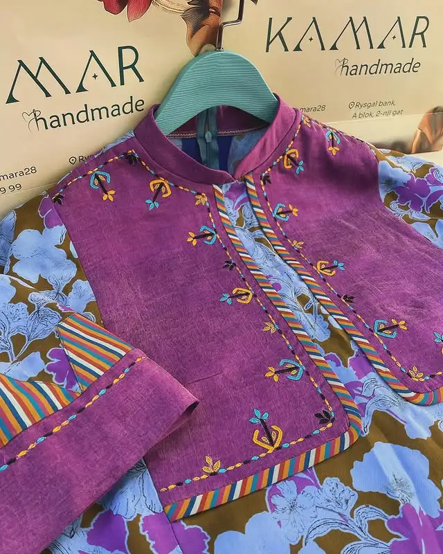 Türkmen fasonlar pombarh fasonlar Fasonlar 2025 fasonlar fason moda modalar Bezen bezen Türkmen fasonlar 2026 Türkmen fasonlar 2025 Türkmen fasonlar 2024 Türkmen fasonlar 2023 turkmenistan türkmenistan turkmen türkmen ashgabat  asgabat aşgabat balkan mary lebap dashoguz dasoguz daşoguz pombarh ponbarhat gulyupek gülýüpek stapel ştapel Gralan Çüýdeşen Abaýa Gadymy Krep Gurultaý 	Keteni Ýüpek Şifon Gipýur Lyon Welwet Atlas Kaşemir Streýç Suzana Ştapel Gülýüpek Pombarh Ýupka Gursakça Aksesuarlar Palto Penjek Okuw eşik Fata Sport eşik Uniforma Nakidka Öýme Şarf kompýuter ýaka ýaglyk Arenda köýnek 2nji el köýnek Taýyn köýnek Matalar Milli lybas milli lybaslar Toý köýnek Toý köýnekler toy koynek toy koynekler gundelik koynekler Gündelik	 
 köýnekler fata koynek Modern taze fason Eskiz koynektm turkmenkoynek türkmenkoynek fason moda moda fasonlar Iş eşik el iş	sada	ýakaly ýakasyz	keşdeli biserli	ýeňli giň nagyşly ýüregi açyk stoýka ýaka ýanly kombinasiýa 	zerli üsti aşak guşakly seçekli gysga ýeňli Ştapel, Gülýüpek Gündelik el iş, keşdeli, ýakasyz, ýeňli, giň 17-25, 26-35 Gara, Benewşe, #4B2C75 yaz, tomus, guyz