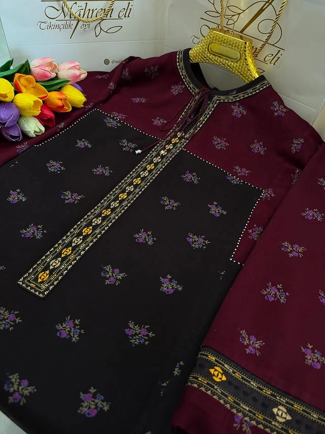 Türkmen fasonlar pombarh fasonlar Fasonlar 2025 fasonlar fason moda modalar Bezen bezen Türkmen fasonlar 2026 Türkmen fasonlar 2025 Türkmen fasonlar 2024 Türkmen fasonlar 2023 turkmenistan türkmenistan turkmen türkmen ashgabat  asgabat aşgabat balkan mary lebap dashoguz dasoguz daşoguz pombarh ponbarhat gulyupek gülýüpek stapel ştapel Gralan Çüýdeşen Abaýa Gadymy Krep Gurultaý 	Keteni Ýüpek Şifon Gipýur Lyon Welwet Atlas Kaşemir Streýç Suzana Ştapel Gülýüpek Pombarh Ýupka Gursakça Aksesuarlar Palto Penjek Okuw eşik Fata Sport eşik Uniforma Nakidka Öýme Şarf kompýuter ýaka ýaglyk Arenda köýnek 2nji el köýnek Taýyn köýnek Matalar Milli lybas milli lybaslar Toý köýnek Toý köýnekler toy koynek toy koynekler gundelik koynekler Gündelik	 
 köýnekler fata koynek Modern taze fason Eskiz koynektm turkmenkoynek türkmenkoynek fason moda moda fasonlar Iş eşik el iş	sada	ýakaly ýakasyz	keşdeli biserli	ýeňli giň nagyşly ýüregi açyk stoýka ýaka ýanly kombinasiýa 	zerli üsti aşak guşakly seçekli gysga ýeňli Ştapel, Gadymy Gündelik ýakaly, ýeňli, giň 26-35, 35+ Gara, Goýy-gyzyl yaz, tomus, guyz