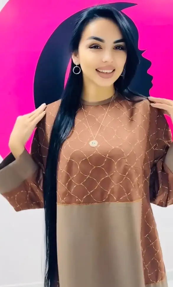 Türkmen fasonlar pombarh fasonlar Fasonlar 2025 fasonlar fason moda modalar Bezen bezen Türkmen fasonlar 2026 Türkmen fasonlar 2025 Türkmen fasonlar 2024 Türkmen fasonlar 2023 turkmenistan türkmenistan turkmen türkmen ashgabat  asgabat aşgabat balkan mary lebap dashoguz dasoguz daşoguz pombarh ponbarhat gulyupek gülýüpek stapel ştapel Gralan Çüýdeşen Abaýa Gadymy Krep Gurultaý 	Keteni Ýüpek Şifon Gipýur Lyon Welwet Atlas Kaşemir Streýç Suzana Ştapel Gülýüpek Pombarh Ýupka Gursakça Aksesuarlar Palto Penjek Okuw eşik Fata Sport eşik Uniforma Nakidka Öýme Şarf kompýuter ýaka ýaglyk Arenda köýnek 2nji el köýnek Taýyn köýnek Matalar Milli lybas milli lybaslar Toý köýnek Toý köýnekler toy koynek toy koynekler gundelik koynekler Gündelik	 
 köýnekler fata koynek Modern taze fason Eskiz koynektm turkmenkoynek türkmenkoynek fason moda moda fasonlar Iş eşik el iş	sada	ýakaly ýakasyz	keşdeli biserli	ýeňli giň nagyşly ýüregi açyk stoýka ýaka ýanly kombinasiýa 	zerli üsti aşak guşakly seçekli gysga ýeňli Suzana, Gülýüpek Gündelik ýakasyz, ýeňli, giň 17-25, 26-35 Wizon yaz, tomus, guyz