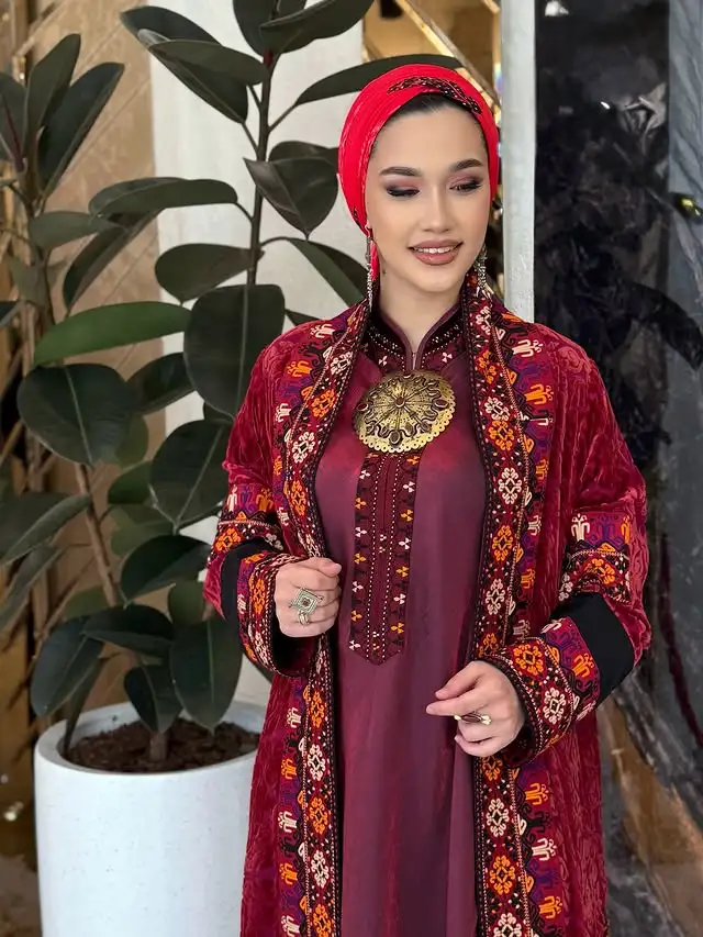 Türkmen fasonlar pombarh fasonlar Fasonlar 2025 fasonlar fason moda modalar Bezen bezen Türkmen fasonlar 2026 Türkmen fasonlar 2025 Türkmen fasonlar 2024 Türkmen fasonlar 2023 turkmenistan türkmenistan turkmen türkmen ashgabat  asgabat aşgabat balkan mary lebap dashoguz dasoguz daşoguz pombarh ponbarhat gulyupek gülýüpek stapel ştapel Gralan Çüýdeşen Abaýa Gadymy Krep Gurultaý 	Keteni Ýüpek Şifon Gipýur Lyon Welwet Atlas Kaşemir Streýç Suzana Ştapel Gülýüpek Pombarh Ýupka Gursakça Aksesuarlar Palto Penjek Okuw eşik Fata Sport eşik Uniforma Nakidka Öýme Şarf kompýuter ýaka ýaglyk Arenda köýnek 2nji el köýnek Taýyn köýnek Matalar Milli lybas milli lybaslar Toý köýnek Toý köýnekler toy koynek toy koynekler gundelik koynekler Gündelik	 
 köýnekler fata koynek Modern taze fason Eskiz koynektm turkmenkoynek türkmenkoynek fason moda moda fasonlar Iş eşik el iş	sada	ýakaly ýakasyz	keşdeli biserli	ýeňli giň nagyşly ýüregi açyk stoýka ýaka ýanly kombinasiýa 	zerli üsti aşak guşakly seçekli gysga ýeňli Milli lybas keşdeli, ýakaly, ýeňli, giň, nagyşly 26-35, 35+  yaz, guyz, gysh