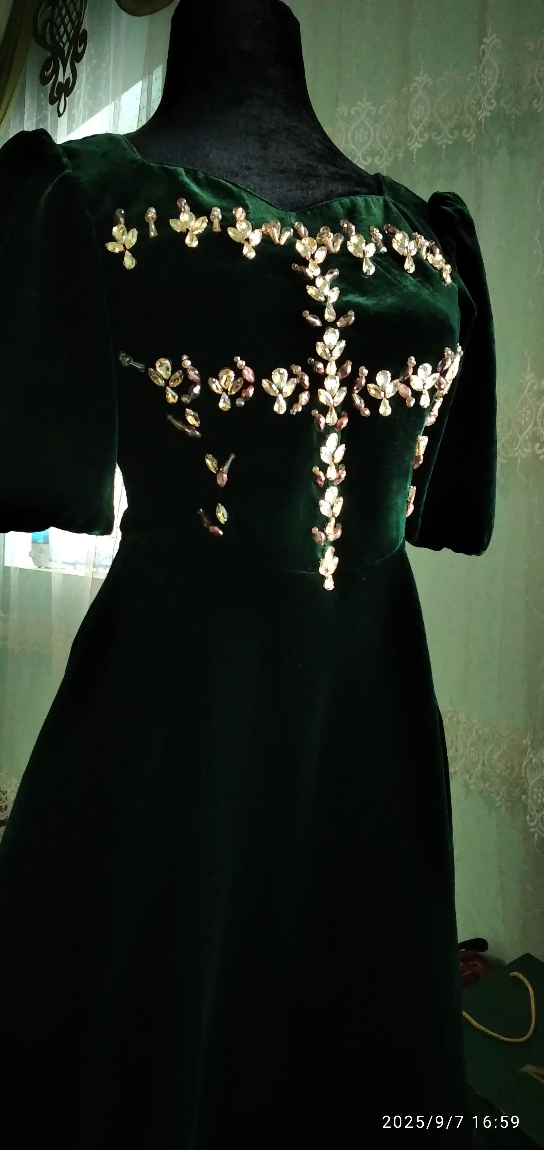 Türkmen fasonlar pombarh fasonlar Fasonlar 2025 fasonlar fason moda modalar Bezen bezen Türkmen fasonlar 2026 Türkmen fasonlar 2025 Türkmen fasonlar 2024 Türkmen fasonlar 2023 turkmenistan türkmenistan turkmen türkmen ashgabat  asgabat aşgabat balkan mary lebap dashoguz dasoguz daşoguz pombarh ponbarhat gulyupek gülýüpek stapel ştapel Gralan Çüýdeşen Abaýa Gadymy Krep Gurultaý 	Keteni Ýüpek Şifon Gipýur Lyon Welwet Atlas Kaşemir Streýç Suzana Ştapel Gülýüpek Pombarh Ýupka Gursakça Aksesuarlar Palto Penjek Okuw eşik Fata Sport eşik Uniforma Nakidka Öýme Şarf kompýuter ýaka ýaglyk Arenda köýnek 2nji el köýnek Taýyn köýnek Matalar Milli lybas milli lybaslar Toý köýnek Toý köýnekler toy koynek toy koynekler gundelik koynekler Gündelik	 
 köýnekler fata koynek Modern taze fason Eskiz koynektm turkmenkoynek türkmenkoynek fason moda moda fasonlar Iş eşik el iş	sada	ýakaly ýakasyz	keşdeli biserli	ýeňli giň nagyşly ýüregi açyk stoýka ýaka ýanly kombinasiýa 	zerli üsti aşak guşakly seçekli gysga ýeňli 