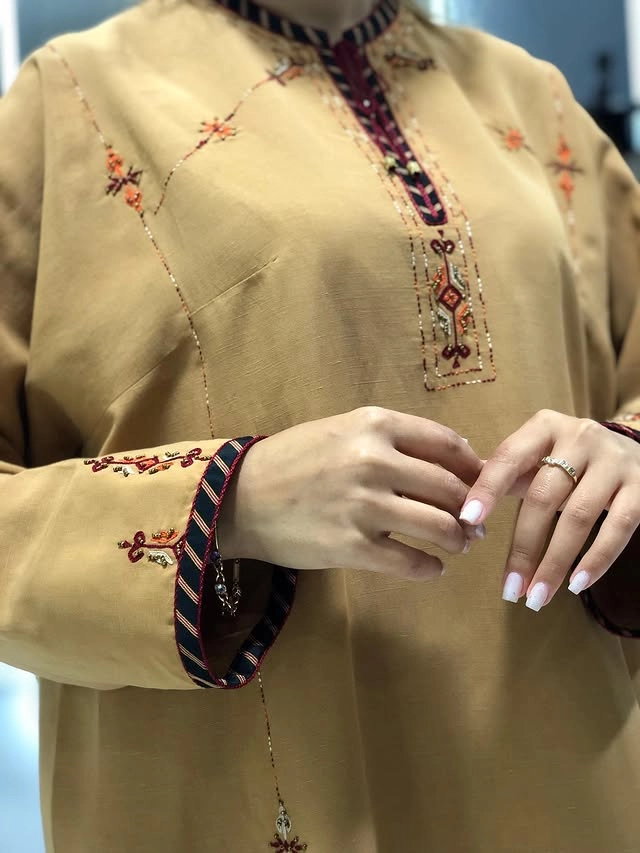 Türkmen fasonlar pombarh fasonlar Fasonlar 2025 fasonlar fason moda modalar Bezen bezen Türkmen fasonlar 2026 Türkmen fasonlar 2025 Türkmen fasonlar 2024 Türkmen fasonlar 2023 turkmenistan türkmenistan turkmen türkmen ashgabat  asgabat aşgabat balkan mary lebap dashoguz dasoguz daşoguz pombarh ponbarhat gulyupek gülýüpek stapel ştapel Gralan Çüýdeşen Abaýa Gadymy Krep Gurultaý 	Keteni Ýüpek Şifon Gipýur Lyon Welwet Atlas Kaşemir Streýç Suzana Ştapel Gülýüpek Pombarh Ýupka Gursakça Aksesuarlar Palto Penjek Okuw eşik Fata Sport eşik Uniforma Nakidka Öýme Şarf kompýuter ýaka ýaglyk Arenda köýnek 2nji el köýnek Taýyn köýnek Matalar Milli lybas milli lybaslar Toý köýnek Toý köýnekler toy koynek toy koynekler gundelik koynekler Gündelik	 
 köýnekler fata koynek Modern taze fason Eskiz koynektm turkmenkoynek türkmenkoynek fason moda moda fasonlar Iş eşik el iş	sada	ýakaly ýakasyz	keşdeli biserli	ýeňli giň nagyşly ýüregi açyk stoýka ýaka ýanly kombinasiýa 	zerli üsti aşak guşakly seçekli gysga ýeňli Ýüpek, Ştapel Gündelik el iş, ýakaly, ýanly, ýeňli, giň, nagyşly 17-25, 26-35 Altyn tomus, guyz