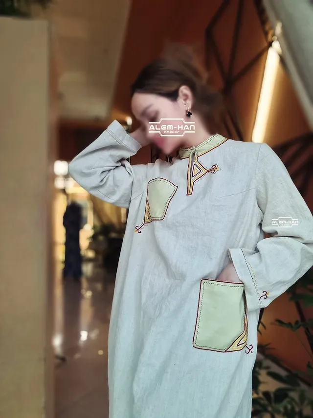 Türkmen fasonlar pombarh fasonlar Fasonlar 2025 fasonlar fason moda modalar Bezen bezen Türkmen fasonlar 2026 Türkmen fasonlar 2025 Türkmen fasonlar 2024 Türkmen fasonlar 2023 turkmenistan türkmenistan turkmen türkmen ashgabat  asgabat aşgabat balkan mary lebap dashoguz dasoguz daşoguz pombarh ponbarhat gulyupek gülýüpek stapel ştapel Gralan Çüýdeşen Abaýa Gadymy Krep Gurultaý 	Keteni Ýüpek Şifon Gipýur Lyon Welwet Atlas Kaşemir Streýç Suzana Ştapel Gülýüpek Pombarh Ýupka Gursakça Aksesuarlar Palto Penjek Okuw eşik Fata Sport eşik Uniforma Nakidka Öýme Şarf kompýuter ýaka ýaglyk Arenda köýnek 2nji el köýnek Taýyn köýnek Matalar Milli lybas milli lybaslar Toý köýnek Toý köýnekler toy koynek toy koynekler gundelik koynekler Gündelik	 
 köýnekler fata koynek Modern taze fason Eskiz koynektm turkmenkoynek türkmenkoynek fason moda moda fasonlar Iş eşik el iş	sada	ýakaly ýakasyz	keşdeli biserli	ýeňli giň nagyşly ýüregi açyk stoýka ýaka ýanly kombinasiýa 	zerli üsti aşak guşakly seçekli gysga ýeňli Gündelik ýakasyz, ýeňli, giň 17-25, 26-35 Kümüş tomus