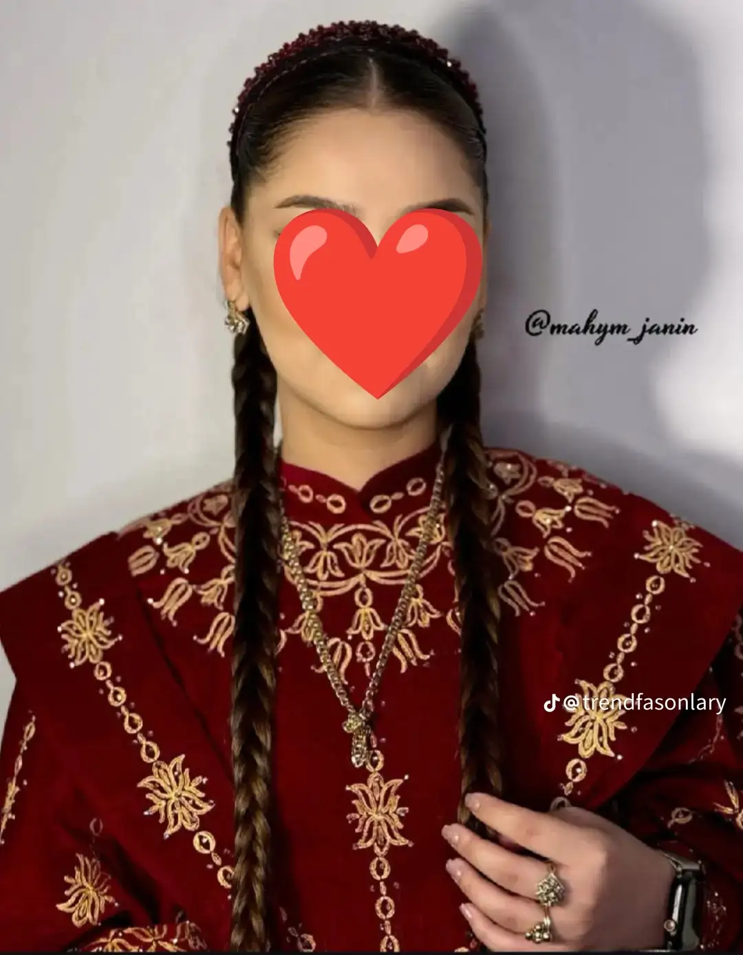 Türkmen fasonlar pombarh fasonlar Fasonlar 2025 fasonlar fason moda modalar Bezen bezen Türkmen fasonlar 2026 Türkmen fasonlar 2025 Türkmen fasonlar 2024 Türkmen fasonlar 2023 turkmenistan türkmenistan turkmen türkmen ashgabat  asgabat aşgabat balkan mary lebap dashoguz dasoguz daşoguz pombarh ponbarhat gulyupek gülýüpek stapel ştapel Gralan Çüýdeşen Abaýa Gadymy Krep Gurultaý 	Keteni Ýüpek Şifon Gipýur Lyon Welwet Atlas Kaşemir Streýç Suzana Ştapel Gülýüpek Pombarh Ýupka Gursakça Aksesuarlar Palto Penjek Okuw eşik Fata Sport eşik Uniforma Nakidka Öýme Şarf kompýuter ýaka ýaglyk Arenda köýnek 2nji el köýnek Taýyn köýnek Matalar Milli lybas milli lybaslar Toý köýnek Toý köýnekler toy koynek toy koynekler gundelik koynekler Gündelik	 
 köýnekler fata koynek Modern taze fason Eskiz koynektm turkmenkoynek türkmenkoynek fason moda moda fasonlar Iş eşik el iş	sada	ýakaly ýakasyz	keşdeli biserli	ýeňli giň nagyşly ýüregi açyk stoýka ýaka ýanly kombinasiýa 	zerli üsti aşak guşakly seçekli gysga ýeňli 