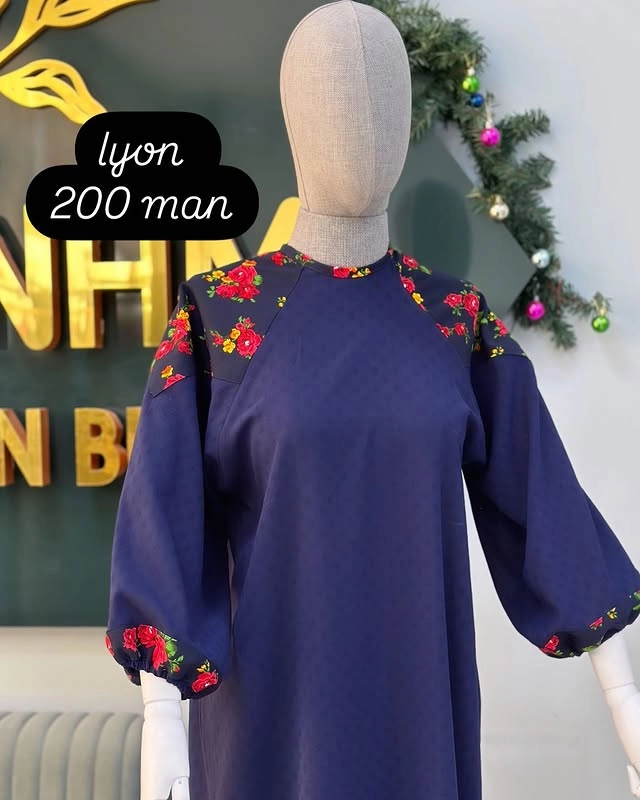 Türkmen fasonlar pombarh fasonlar Fasonlar 2025 fasonlar fason moda modalar Bezen bezen Türkmen fasonlar 2026 Türkmen fasonlar 2025 Türkmen fasonlar 2024 Türkmen fasonlar 2023 turkmenistan türkmenistan turkmen türkmen ashgabat  asgabat aşgabat balkan mary lebap dashoguz dasoguz daşoguz pombarh ponbarhat gulyupek gülýüpek stapel ştapel Gralan Çüýdeşen Abaýa Gadymy Krep Gurultaý 	Keteni Ýüpek Şifon Gipýur Lyon Welwet Atlas Kaşemir Streýç Suzana Ştapel Gülýüpek Pombarh Ýupka Gursakça Aksesuarlar Palto Penjek Okuw eşik Fata Sport eşik Uniforma Nakidka Öýme Şarf kompýuter ýaka ýaglyk Arenda köýnek 2nji el köýnek Taýyn köýnek Matalar Milli lybas milli lybaslar Toý köýnek Toý köýnekler toy koynek toy koynekler gundelik koynekler Gündelik	 
 köýnekler fata koynek Modern taze fason Eskiz koynektm turkmenkoynek türkmenkoynek fason moda moda fasonlar Iş eşik el iş	sada	ýakaly ýakasyz	keşdeli biserli	ýeňli giň nagyşly ýüregi açyk stoýka ýaka ýanly kombinasiýa 	zerli üsti aşak guşakly seçekli gysga ýeňli Lyon Iş eşik ýakasyz, ýeňli, giň 17-25, 26-35 Goýy-gök yaz, guyz Taýyn köýnek