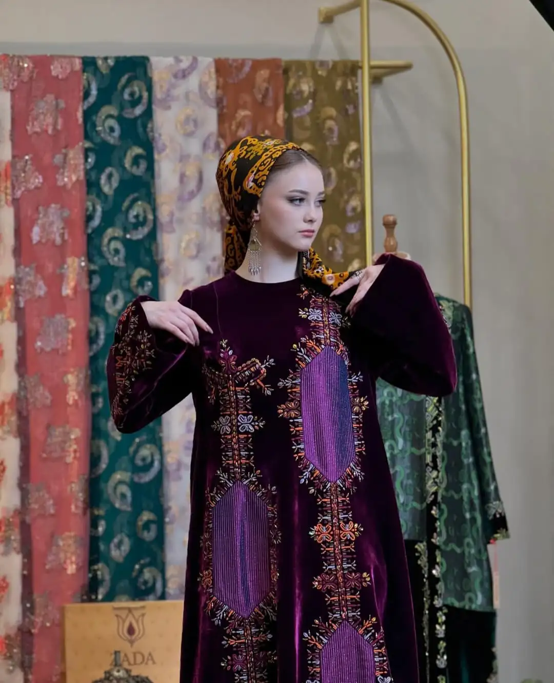 Türkmen fasonlar pombarh fasonlar Fasonlar 2025 fasonlar fason moda modalar Bezen bezen Türkmen fasonlar 2026 Türkmen fasonlar 2025 Türkmen fasonlar 2024 Türkmen fasonlar 2023 turkmenistan türkmenistan turkmen türkmen ashgabat  asgabat aşgabat balkan mary lebap dashoguz dasoguz daşoguz pombarh ponbarhat gulyupek gülýüpek stapel ştapel Gralan Çüýdeşen Abaýa Gadymy Krep Gurultaý 	Keteni Ýüpek Şifon Gipýur Lyon Welwet Atlas Kaşemir Streýç Suzana Ştapel Gülýüpek Pombarh Ýupka Gursakça Aksesuarlar Palto Penjek Okuw eşik Fata Sport eşik Uniforma Nakidka Öýme Şarf kompýuter ýaka ýaglyk Arenda köýnek 2nji el köýnek Taýyn köýnek Matalar Milli lybas milli lybaslar Toý köýnek Toý köýnekler toy koynek toy koynekler gundelik koynekler Gündelik	 
 köýnekler fata koynek Modern taze fason Eskiz koynektm turkmenkoynek türkmenkoynek fason moda moda fasonlar Iş eşik el iş	sada	ýakaly ýakasyz	keşdeli biserli	ýeňli giň nagyşly ýüregi açyk stoýka ýaka ýanly kombinasiýa 	zerli üsti aşak guşakly seçekli gysga ýeňli 