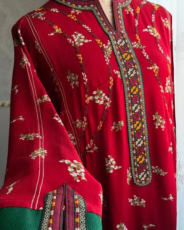 Türkmen fasonlar pombarh fasonlar Fasonlar 2025 fasonlar fason moda modalar Bezen bezen Türkmen fasonlar 2026 Türkmen fasonlar 2025 Türkmen fasonlar 2024 Türkmen fasonlar 2023 turkmenistan türkmenistan turkmen türkmen ashgabat  asgabat aşgabat balkan mary lebap dashoguz dasoguz daşoguz pombarh ponbarhat gulyupek gülýüpek stapel ştapel Gralan Çüýdeşen Abaýa Gadymy Krep Gurultaý 	Keteni Ýüpek Şifon Gipýur Lyon Welwet Atlas Kaşemir Streýç Suzana Ştapel Gülýüpek Pombarh Ýupka Gursakça Aksesuarlar Palto Penjek Okuw eşik Fata Sport eşik Uniforma Nakidka Öýme Şarf kompýuter ýaka ýaglyk Arenda köýnek 2nji el köýnek Taýyn köýnek Matalar Milli lybas milli lybaslar Toý köýnek Toý köýnekler toy koynek toy koynekler gundelik koynekler Gündelik	 
 köýnekler fata koynek Modern taze fason Eskiz koynektm turkmenkoynek türkmenkoynek fason moda moda fasonlar Iş eşik el iş	sada	ýakaly ýakasyz	keşdeli biserli	ýeňli giň nagyşly ýüregi açyk stoýka ýaka ýanly kombinasiýa 	zerli üsti aşak guşakly seçekli gysga ýeňli Ştapel Toý köýnek, Milli lybas, Gündelik el iş, keşdeli, ýakaly, ýeňli, giň, nagyşly 17-25, 26-35, 35+ Gyzyl yaz, tomus, guyz Taýyn köýnek