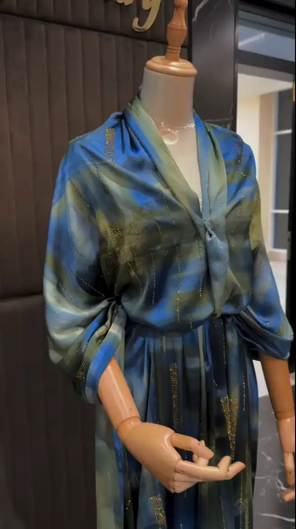 Türkmen fasonlar pombarh fasonlar Fasonlar 2025 fasonlar fason moda modalar Bezen bezen Türkmen fasonlar 2026 Türkmen fasonlar 2025 Türkmen fasonlar 2024 Türkmen fasonlar 2023 turkmenistan türkmenistan turkmen türkmen ashgabat  asgabat aşgabat balkan mary lebap dashoguz dasoguz daşoguz pombarh ponbarhat gulyupek gülýüpek stapel ştapel Gralan Çüýdeşen Abaýa Gadymy Krep Gurultaý 	Keteni Ýüpek Şifon Gipýur Lyon Welwet Atlas Kaşemir Streýç Suzana Ştapel Gülýüpek Pombarh Ýupka Gursakça Aksesuarlar Palto Penjek Okuw eşik Fata Sport eşik Uniforma Nakidka Öýme Şarf kompýuter ýaka ýaglyk Arenda köýnek 2nji el köýnek Taýyn köýnek Matalar Milli lybas milli lybaslar Toý köýnek Toý köýnekler toy koynek toy koynekler gundelik koynekler Gündelik	 
 köýnekler fata koynek Modern taze fason Eskiz koynektm turkmenkoynek türkmenkoynek fason moda moda fasonlar Iş eşik el iş	sada	ýakaly ýakasyz	keşdeli biserli	ýeňli giň nagyşly ýüregi açyk stoýka ýaka ýanly kombinasiýa 	zerli üsti aşak guşakly seçekli gysga ýeňli Şifon, Şantu Toý köýnek, Modern, Gündelik sada, ýakasyz, ýüregi açyk, gysga ýeňli 17-25, 26-35 Haki, Çal, Benewşe, Gyzyl, Mämişi, Goňur, Sary yaz, tomus, guyz