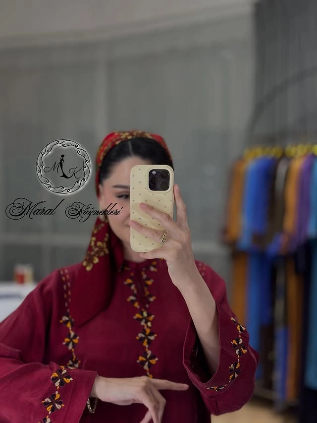 Türkmen fasonlar pombarh fasonlar Fasonlar 2025 fasonlar fason moda modalar Bezen bezen Türkmen fasonlar 2026 Türkmen fasonlar 2025 Türkmen fasonlar 2024 Türkmen fasonlar 2023 turkmenistan türkmenistan turkmen türkmen ashgabat  asgabat aşgabat balkan mary lebap dashoguz dasoguz daşoguz pombarh ponbarhat gulyupek gülýüpek stapel ştapel Gralan Çüýdeşen Abaýa Gadymy Krep Gurultaý 	Keteni Ýüpek Şifon Gipýur Lyon Welwet Atlas Kaşemir Streýç Suzana Ştapel Gülýüpek Pombarh Ýupka Gursakça Aksesuarlar Palto Penjek Okuw eşik Fata Sport eşik Uniforma Nakidka Öýme Şarf kompýuter ýaka ýaglyk Arenda köýnek 2nji el köýnek Taýyn köýnek Matalar Milli lybas milli lybaslar Toý köýnek Toý köýnekler toy koynek toy koynekler gundelik koynekler Gündelik	 
 köýnekler fata koynek Modern taze fason Eskiz koynektm turkmenkoynek türkmenkoynek fason moda moda fasonlar Iş eşik el iş	sada	ýakaly ýakasyz	keşdeli biserli	ýeňli giň nagyşly ýüregi açyk stoýka ýaka ýanly kombinasiýa 	zerli üsti aşak guşakly seçekli gysga ýeňli 