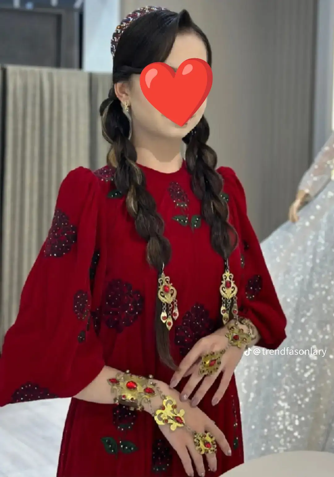 Türkmen fasonlar pombarh fasonlar Fasonlar 2025 fasonlar fason moda modalar Bezen bezen Türkmen fasonlar 2026 Türkmen fasonlar 2025 Türkmen fasonlar 2024 Türkmen fasonlar 2023 turkmenistan türkmenistan turkmen türkmen ashgabat  asgabat aşgabat balkan mary lebap dashoguz dasoguz daşoguz pombarh ponbarhat gulyupek gülýüpek stapel ştapel Gralan Çüýdeşen Abaýa Gadymy Krep Gurultaý 	Keteni Ýüpek Şifon Gipýur Lyon Welwet Atlas Kaşemir Streýç Suzana Ştapel Gülýüpek Pombarh Ýupka Gursakça Aksesuarlar Palto Penjek Okuw eşik Fata Sport eşik Uniforma Nakidka Öýme Şarf kompýuter ýaka ýaglyk Arenda köýnek 2nji el köýnek Taýyn köýnek Matalar Milli lybas milli lybaslar Toý köýnek Toý köýnekler toy koynek toy koynekler gundelik koynekler Gündelik	 
 köýnekler fata koynek Modern taze fason Eskiz koynektm turkmenkoynek türkmenkoynek fason moda moda fasonlar Iş eşik el iş	sada	ýakaly ýakasyz	keşdeli biserli	ýeňli giň nagyşly ýüregi açyk stoýka ýaka ýanly kombinasiýa 	zerli üsti aşak guşakly seçekli gysga ýeňli 