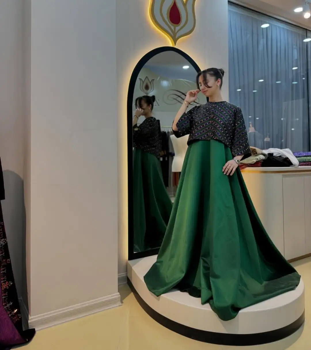 Türkmen fasonlar pombarh fasonlar Fasonlar 2025 fasonlar fason moda modalar Bezen bezen Türkmen fasonlar 2026 Türkmen fasonlar 2025 Türkmen fasonlar 2024 Türkmen fasonlar 2023 turkmenistan türkmenistan turkmen türkmen ashgabat  asgabat aşgabat balkan mary lebap dashoguz dasoguz daşoguz pombarh ponbarhat gulyupek gülýüpek stapel ştapel Gralan Çüýdeşen Abaýa Gadymy Krep Gurultaý 	Keteni Ýüpek Şifon Gipýur Lyon Welwet Atlas Kaşemir Streýç Suzana Ştapel Gülýüpek Pombarh Ýupka Gursakça Aksesuarlar Palto Penjek Okuw eşik Fata Sport eşik Uniforma Nakidka Öýme Şarf kompýuter ýaka ýaglyk Arenda köýnek 2nji el köýnek Taýyn köýnek Matalar Milli lybas milli lybaslar Toý köýnek Toý köýnekler toy koynek toy koynekler gundelik koynekler Gündelik	 
 köýnekler fata koynek Modern taze fason Eskiz koynektm turkmenkoynek türkmenkoynek fason moda moda fasonlar Iş eşik el iş	sada	ýakaly ýakasyz	keşdeli biserli	ýeňli giň nagyşly ýüregi açyk stoýka ýaka ýanly kombinasiýa 	zerli üsti aşak guşakly seçekli gysga ýeňli 