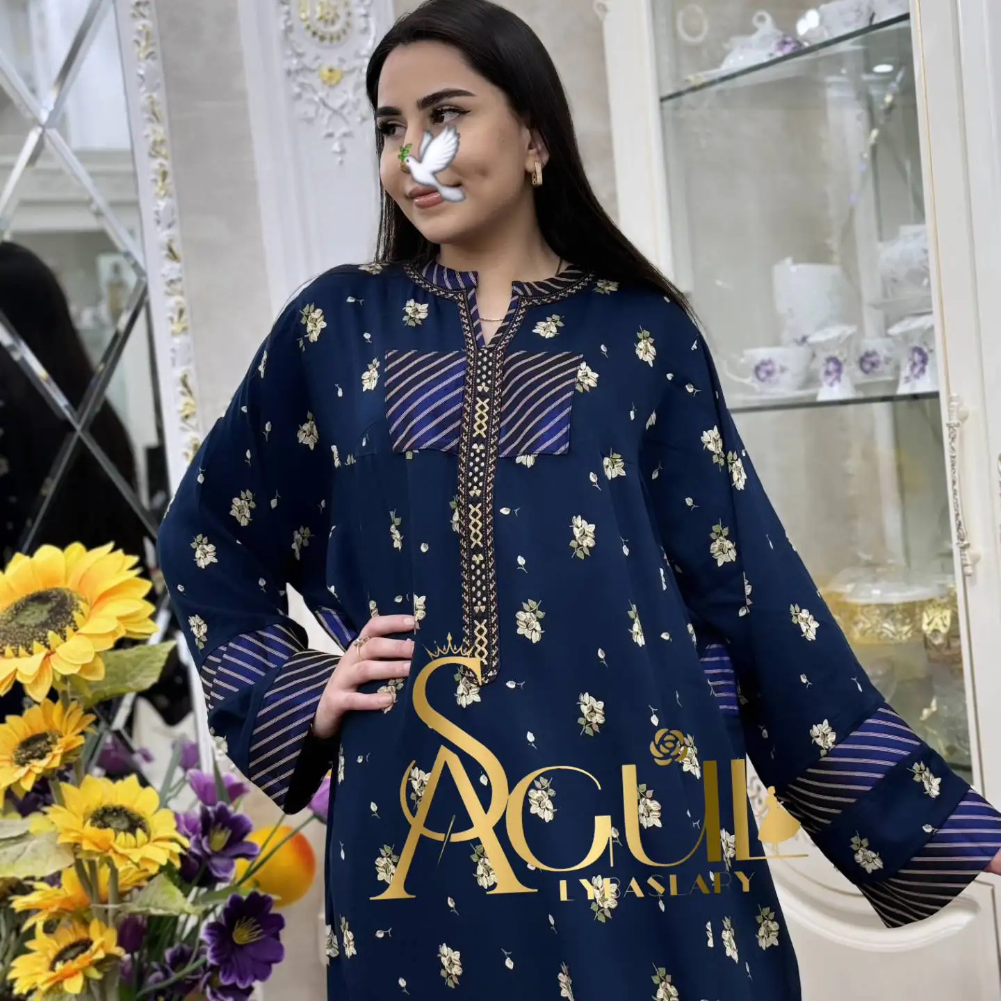 Türkmen fasonlar pombarh fasonlar Fasonlar 2025 fasonlar fason moda modalar Bezen bezen Türkmen fasonlar 2026 Türkmen fasonlar 2025 Türkmen fasonlar 2024 Türkmen fasonlar 2023 turkmenistan türkmenistan turkmen türkmen ashgabat  asgabat aşgabat balkan mary lebap dashoguz dasoguz daşoguz pombarh ponbarhat gulyupek gülýüpek stapel ştapel Gralan Çüýdeşen Abaýa Gadymy Krep Gurultaý 	Keteni Ýüpek Şifon Gipýur Lyon Welwet Atlas Kaşemir Streýç Suzana Ştapel Gülýüpek Pombarh Ýupka Gursakça Aksesuarlar Palto Penjek Okuw eşik Fata Sport eşik Uniforma Nakidka Öýme Şarf kompýuter ýaka ýaglyk Arenda köýnek 2nji el köýnek Taýyn köýnek Matalar Milli lybas milli lybaslar Toý köýnek Toý köýnekler toy koynek toy koynekler gundelik koynekler Gündelik	 
 köýnekler fata koynek Modern taze fason Eskiz koynektm turkmenkoynek türkmenkoynek fason moda moda fasonlar Iş eşik el iş	sada	ýakaly ýakasyz	keşdeli biserli	ýeňli giň nagyşly ýüregi açyk stoýka ýaka ýanly kombinasiýa 	zerli üsti aşak guşakly seçekli gysga ýeňli Ştapel Gündelik ýakaly 17-25, 26-35 Goýy-gök yaz, tomus, guyz Taýyn köýnek