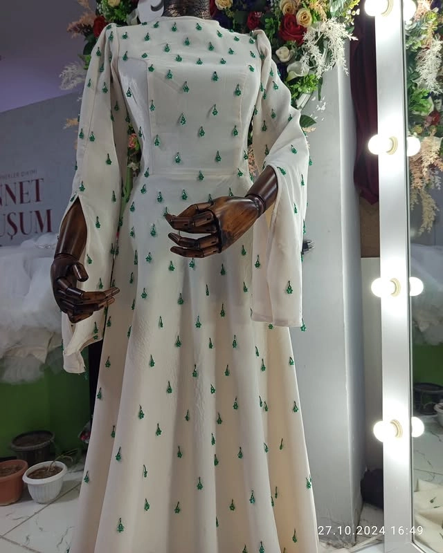 Türkmen fasonlar pombarh fasonlar Fasonlar 2025 fasonlar fason moda modalar Bezen bezen Türkmen fasonlar 2026 Türkmen fasonlar 2025 Türkmen fasonlar 2024 Türkmen fasonlar 2023 turkmenistan türkmenistan turkmen türkmen ashgabat  asgabat aşgabat balkan mary lebap dashoguz dasoguz daşoguz pombarh ponbarhat gulyupek gülýüpek stapel ştapel Gralan Çüýdeşen Abaýa Gadymy Krep Gurultaý 	Keteni Ýüpek Şifon Gipýur Lyon Welwet Atlas Kaşemir Streýç Suzana Ştapel Gülýüpek Pombarh Ýupka Gursakça Aksesuarlar Palto Penjek Okuw eşik Fata Sport eşik Uniforma Nakidka Öýme Şarf kompýuter ýaka ýaglyk Arenda köýnek 2nji el köýnek Taýyn köýnek Matalar Milli lybas milli lybaslar Toý köýnek Toý köýnekler toy koynek toy koynekler gundelik koynekler Gündelik	 
 köýnekler fata koynek Modern taze fason Eskiz koynektm turkmenkoynek türkmenkoynek fason moda moda fasonlar Iş eşik el iş	sada	ýakaly ýakasyz	keşdeli biserli	ýeňli giň nagyşly ýüregi açyk stoýka ýaka ýanly kombinasiýa 	zerli üsti aşak guşakly seçekli gysga ýeňli Toý köýnek ýakasyz, ýeňli, giň 17-25, 26-35 Ak yaz, tomus, guyz