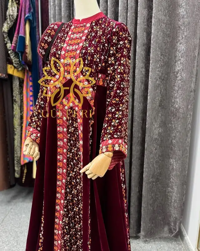 Türkmen fasonlar pombarh fasonlar Fasonlar 2025 fasonlar fason moda modalar Bezen bezen Türkmen fasonlar 2026 Türkmen fasonlar 2025 Türkmen fasonlar 2024 Türkmen fasonlar 2023 turkmenistan türkmenistan turkmen türkmen ashgabat  asgabat aşgabat balkan mary lebap dashoguz dasoguz daşoguz pombarh ponbarhat gulyupek gülýüpek stapel ştapel Gralan Çüýdeşen Abaýa Gadymy Krep Gurultaý 	Keteni Ýüpek Şifon Gipýur Lyon Welwet Atlas Kaşemir Streýç Suzana Ştapel Gülýüpek Pombarh Ýupka Gursakça Aksesuarlar Palto Penjek Okuw eşik Fata Sport eşik Uniforma Nakidka Öýme Şarf kompýuter ýaka ýaglyk Arenda köýnek 2nji el köýnek Taýyn köýnek Matalar Milli lybas milli lybaslar Toý köýnek Toý köýnekler toy koynek toy koynekler gundelik koynekler Gündelik	 
 köýnekler fata koynek Modern taze fason Eskiz koynektm turkmenkoynek türkmenkoynek fason moda moda fasonlar Iş eşik el iş	sada	ýakaly ýakasyz	keşdeli biserli	ýeňli giň nagyşly ýüregi açyk stoýka ýaka ýanly kombinasiýa 	zerli üsti aşak guşakly seçekli gysga ýeňli Panbarhat (Pombarh) Toý köýnek, Milli lybas el iş, keşdeli, ýakaly, ýeňli, giň, nagyşly 17-25 Goýy-gyzyl yaz, tomus, guyz, gysh