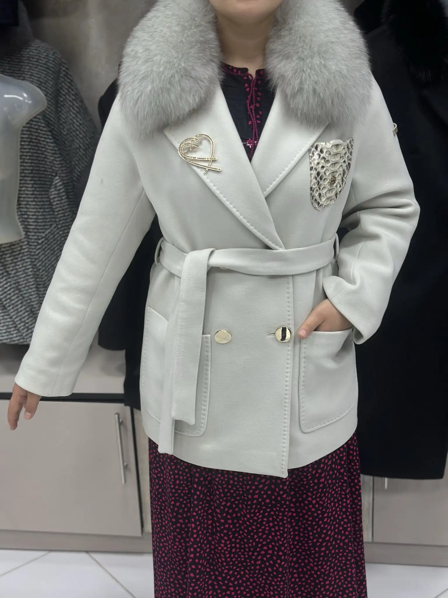 Türkmen fasonlar pombarh fasonlar Fasonlar 2025 fasonlar fason moda modalar Bezen bezen Türkmen fasonlar 2026 Türkmen fasonlar 2025 Türkmen fasonlar 2024 Türkmen fasonlar 2023 turkmenistan türkmenistan turkmen türkmen ashgabat  asgabat aşgabat balkan mary lebap dashoguz dasoguz daşoguz pombarh ponbarhat gulyupek gülýüpek stapel ştapel Gralan Çüýdeşen Abaýa Gadymy Krep Gurultaý 	Keteni Ýüpek Şifon Gipýur Lyon Welwet Atlas Kaşemir Streýç Suzana Ştapel Gülýüpek Pombarh Ýupka Gursakça Aksesuarlar Palto Penjek Okuw eşik Fata Sport eşik Uniforma Nakidka Öýme Şarf kompýuter ýaka ýaglyk Arenda köýnek 2nji el köýnek Taýyn köýnek Matalar Milli lybas milli lybaslar Toý köýnek Toý köýnekler toy koynek toy koynekler gundelik koynekler Gündelik	 
 köýnekler fata koynek Modern taze fason Eskiz koynektm turkmenkoynek türkmenkoynek fason moda moda fasonlar Iş eşik el iş	sada	ýakaly ýakasyz	keşdeli biserli	ýeňli giň nagyşly ýüregi açyk stoýka ýaka ýanly kombinasiýa 	zerli üsti aşak guşakly seçekli gysga ýeňli 