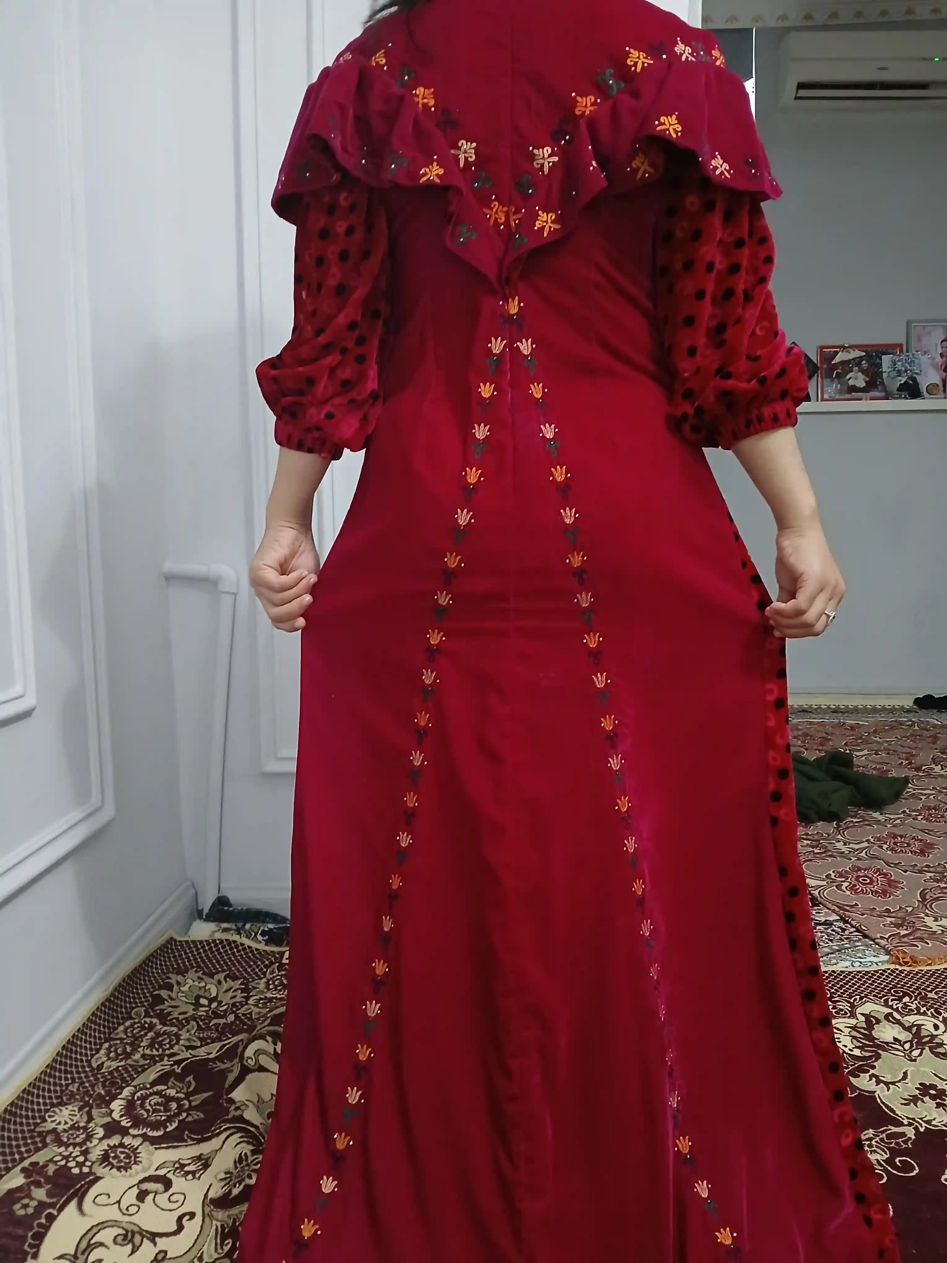 Türkmen fasonlar pombarh fasonlar Fasonlar 2025 fasonlar fason moda modalar Bezen bezen Türkmen fasonlar 2026 Türkmen fasonlar 2025 Türkmen fasonlar 2024 Türkmen fasonlar 2023 turkmenistan türkmenistan turkmen türkmen ashgabat  asgabat aşgabat balkan mary lebap dashoguz dasoguz daşoguz pombarh ponbarhat gulyupek gülýüpek stapel ştapel Gralan Çüýdeşen Abaýa Gadymy Krep Gurultaý 	Keteni Ýüpek Şifon Gipýur Lyon Welwet Atlas Kaşemir Streýç Suzana Ştapel Gülýüpek Pombarh Ýupka Gursakça Aksesuarlar Palto Penjek Okuw eşik Fata Sport eşik Uniforma Nakidka Öýme Şarf kompýuter ýaka ýaglyk Arenda köýnek 2nji el köýnek Taýyn köýnek Matalar Milli lybas milli lybaslar Toý köýnek Toý köýnekler toy koynek toy koynekler gundelik koynekler Gündelik	 
 köýnekler fata koynek Modern taze fason Eskiz koynektm turkmenkoynek türkmenkoynek fason moda moda fasonlar Iş eşik el iş	sada	ýakaly ýakasyz	keşdeli biserli	ýeňli giň nagyşly ýüregi açyk stoýka ýaka ýanly kombinasiýa 	zerli üsti aşak guşakly seçekli gysga ýeňli Panbarhat (Pombarh)  ýakasyz, ýeňli, giň, kombinasiýa 17-25, 26-35 Goýy-gyzyl yaz, tomus, guyz 2nji el