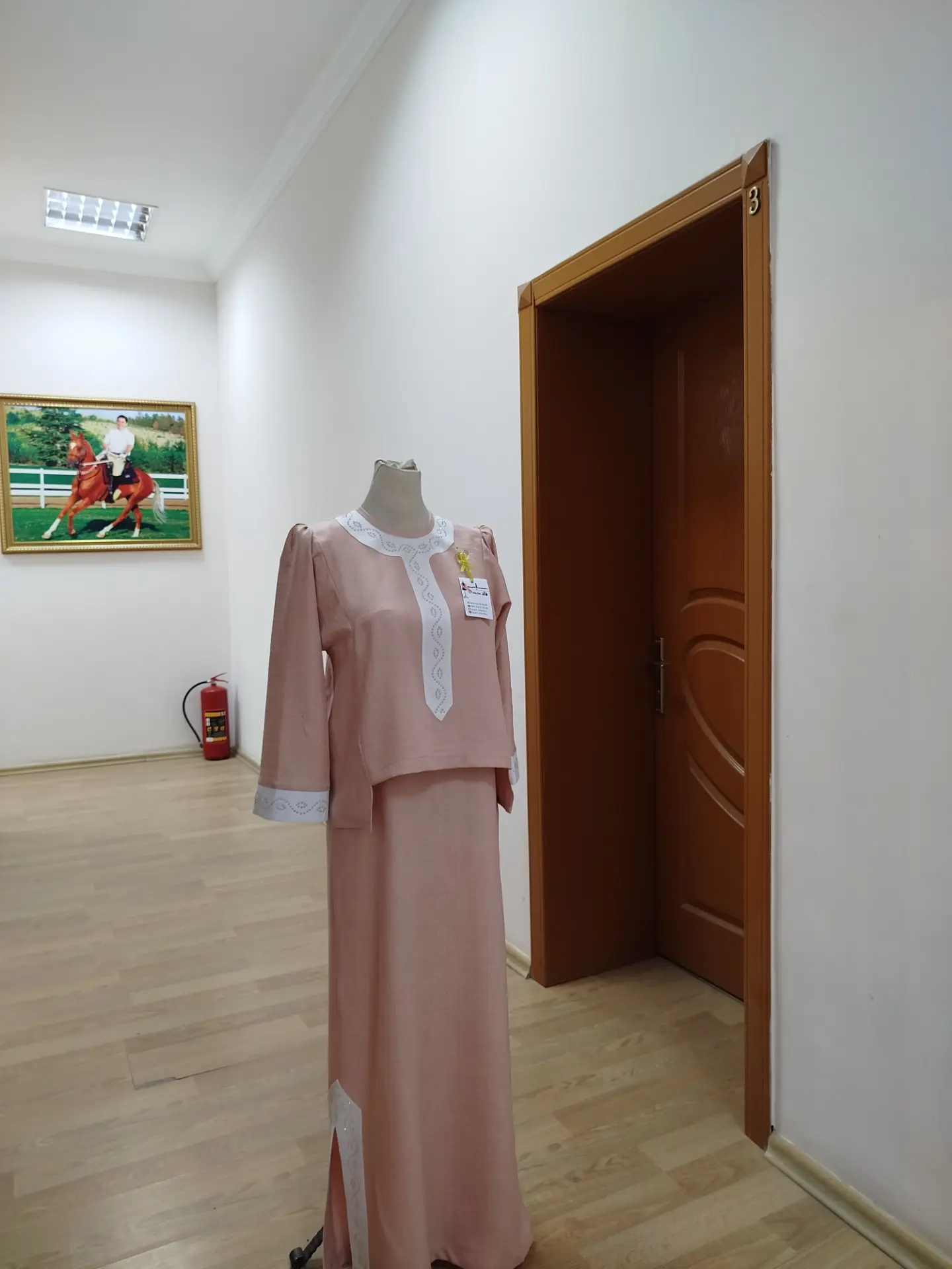 Türkmen fasonlar pombarh fasonlar Fasonlar 2025 fasonlar fason moda modalar Bezen bezen Türkmen fasonlar 2026 Türkmen fasonlar 2025 Türkmen fasonlar 2024 Türkmen fasonlar 2023 turkmenistan türkmenistan turkmen türkmen ashgabat  asgabat aşgabat balkan mary lebap dashoguz dasoguz daşoguz pombarh ponbarhat gulyupek gülýüpek stapel ştapel Gralan Çüýdeşen Abaýa Gadymy Krep Gurultaý 	Keteni Ýüpek Şifon Gipýur Lyon Welwet Atlas Kaşemir Streýç Suzana Ştapel Gülýüpek Pombarh Ýupka Gursakça Aksesuarlar Palto Penjek Okuw eşik Fata Sport eşik Uniforma Nakidka Öýme Şarf kompýuter ýaka ýaglyk Arenda köýnek 2nji el köýnek Taýyn köýnek Matalar Milli lybas milli lybaslar Toý köýnek Toý köýnekler toy koynek toy koynekler gundelik koynekler Gündelik	 
 köýnekler fata koynek Modern taze fason Eskiz koynektm turkmenkoynek türkmenkoynek fason moda moda fasonlar Iş eşik el iş	sada	ýakaly ýakasyz	keşdeli biserli	ýeňli giň nagyşly ýüregi açyk stoýka ýaka ýanly kombinasiýa 	zerli üsti aşak guşakly seçekli gysga ýeňli Lyon Gündelik üsti aşak    Taýyn köýnek