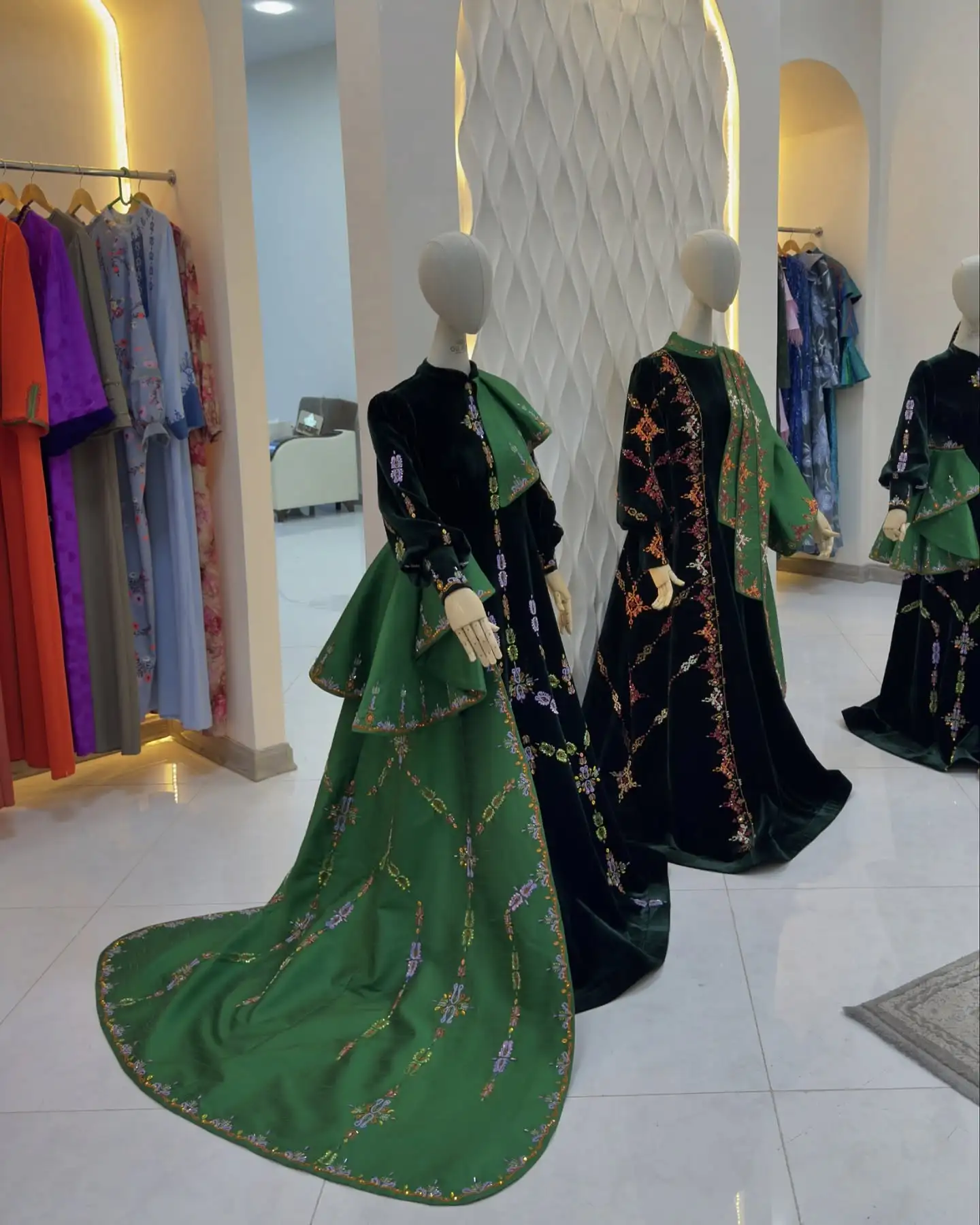 Türkmen fasonlar pombarh fasonlar Fasonlar 2025 fasonlar fason moda modalar Bezen bezen Türkmen fasonlar 2026 Türkmen fasonlar 2025 Türkmen fasonlar 2024 Türkmen fasonlar 2023 turkmenistan türkmenistan turkmen türkmen ashgabat  asgabat aşgabat balkan mary lebap dashoguz dasoguz daşoguz pombarh ponbarhat gulyupek gülýüpek stapel ştapel Gralan Çüýdeşen Abaýa Gadymy Krep Gurultaý 	Keteni Ýüpek Şifon Gipýur Lyon Welwet Atlas Kaşemir Streýç Suzana Ştapel Gülýüpek Pombarh Ýupka Gursakça Aksesuarlar Palto Penjek Okuw eşik Fata Sport eşik Uniforma Nakidka Öýme Şarf kompýuter ýaka ýaglyk Arenda köýnek 2nji el köýnek Taýyn köýnek Matalar Milli lybas milli lybaslar Toý köýnek Toý köýnekler toy koynek toy koynekler gundelik koynekler Gündelik	 
 köýnekler fata koynek Modern taze fason Eskiz koynektm turkmenkoynek türkmenkoynek fason moda moda fasonlar Iş eşik el iş	sada	ýakaly ýakasyz	keşdeli biserli	ýeňli giň nagyşly ýüregi açyk stoýka ýaka ýanly kombinasiýa 	zerli üsti aşak guşakly seçekli gysga ýeňli Panbarhat (Pombarh) Toý köýnek el iş, ýakasyz, ýeňli, nagyşly 17-25, 26-35 Ýaşyl, Goýy-ýaşyl