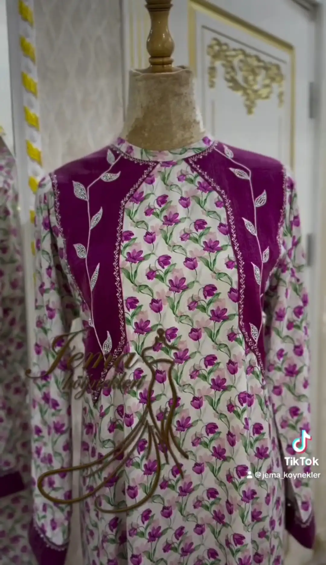 Türkmen fasonlar pombarh fasonlar Fasonlar 2025 fasonlar fason moda modalar Bezen bezen Türkmen fasonlar 2026 Türkmen fasonlar 2025 Türkmen fasonlar 2024 Türkmen fasonlar 2023 turkmenistan türkmenistan turkmen türkmen ashgabat  asgabat aşgabat balkan mary lebap dashoguz dasoguz daşoguz pombarh ponbarhat gulyupek gülýüpek stapel ştapel Gralan Çüýdeşen Abaýa Gadymy Krep Gurultaý 	Keteni Ýüpek Şifon Gipýur Lyon Welwet Atlas Kaşemir Streýç Suzana Ştapel Gülýüpek Pombarh Ýupka Gursakça Aksesuarlar Palto Penjek Okuw eşik Fata Sport eşik Uniforma Nakidka Öýme Şarf kompýuter ýaka ýaglyk Arenda köýnek 2nji el köýnek Taýyn köýnek Matalar Milli lybas milli lybaslar Toý köýnek Toý köýnekler toy koynek toy koynekler gundelik koynekler Gündelik	 
 köýnekler fata koynek Modern taze fason Eskiz koynektm turkmenkoynek türkmenkoynek fason moda moda fasonlar Iş eşik el iş	sada	ýakaly ýakasyz	keşdeli biserli	ýeňli giň nagyşly ýüregi açyk stoýka ýaka ýanly kombinasiýa 	zerli üsti aşak guşakly seçekli gysga ýeňli  