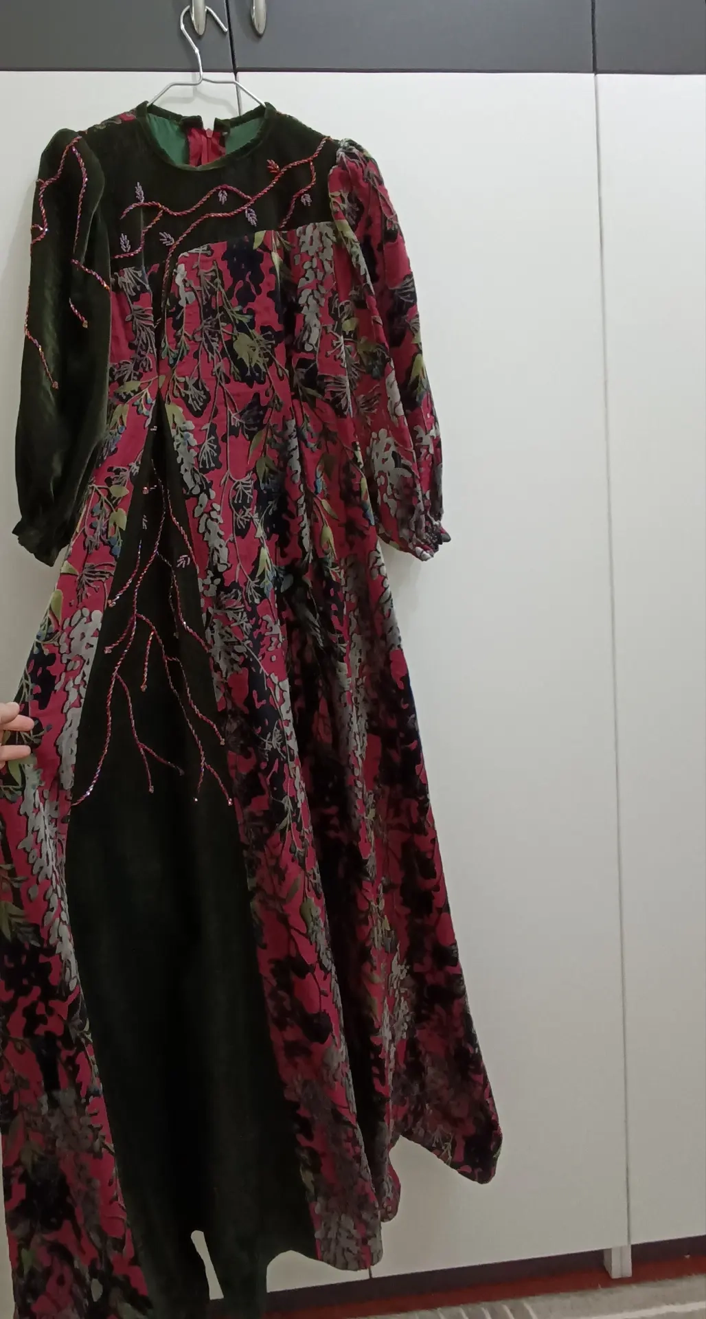 Türkmen fasonlar pombarh fasonlar Fasonlar 2025 fasonlar fason moda modalar Bezen bezen Türkmen fasonlar 2026 Türkmen fasonlar 2025 Türkmen fasonlar 2024 Türkmen fasonlar 2023 turkmenistan türkmenistan turkmen türkmen ashgabat  asgabat aşgabat balkan mary lebap dashoguz dasoguz daşoguz pombarh ponbarhat gulyupek gülýüpek stapel ştapel Gralan Çüýdeşen Abaýa Gadymy Krep Gurultaý 	Keteni Ýüpek Şifon Gipýur Lyon Welwet Atlas Kaşemir Streýç Suzana Ştapel Gülýüpek Pombarh Ýupka Gursakça Aksesuarlar Palto Penjek Okuw eşik Fata Sport eşik Uniforma Nakidka Öýme Şarf kompýuter ýaka ýaglyk Arenda köýnek 2nji el köýnek Taýyn köýnek Matalar Milli lybas milli lybaslar Toý köýnek Toý köýnekler toy koynek toy koynekler gundelik koynekler Gündelik	 
 köýnekler fata koynek Modern taze fason Eskiz koynektm turkmenkoynek türkmenkoynek fason moda moda fasonlar Iş eşik el iş	sada	ýakaly ýakasyz	keşdeli biserli	ýeňli giň nagyşly ýüregi açyk stoýka ýaka ýanly kombinasiýa 	zerli üsti aşak guşakly seçekli gysga ýeňli Şifon, Panbarhat (Pombarh) Toý köýnek el iş, ýakasyz, biserli, ýeňli, giň, kombinasiýa 26-35 Goýy-gyzyl  2nji el