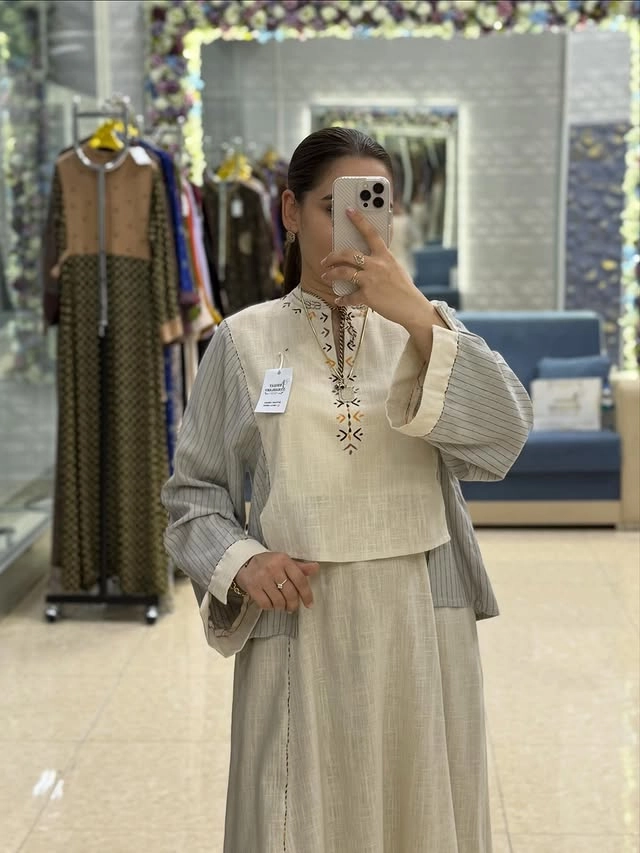 Türkmen fasonlar pombarh fasonlar Fasonlar 2025 fasonlar fason moda modalar Bezen bezen Türkmen fasonlar 2026 Türkmen fasonlar 2025 Türkmen fasonlar 2024 Türkmen fasonlar 2023 turkmenistan türkmenistan turkmen türkmen ashgabat  asgabat aşgabat balkan mary lebap dashoguz dasoguz daşoguz pombarh ponbarhat gulyupek gülýüpek stapel ştapel Gralan Çüýdeşen Abaýa Gadymy Krep Gurultaý 	Keteni Ýüpek Şifon Gipýur Lyon Welwet Atlas Kaşemir Streýç Suzana Ştapel Gülýüpek Pombarh Ýupka Gursakça Aksesuarlar Palto Penjek Okuw eşik Fata Sport eşik Uniforma Nakidka Öýme Şarf kompýuter ýaka ýaglyk Arenda köýnek 2nji el köýnek Taýyn köýnek Matalar Milli lybas milli lybaslar Toý köýnek Toý köýnekler toy koynek toy koynekler gundelik koynekler Gündelik	 
 köýnekler fata koynek Modern taze fason Eskiz koynektm turkmenkoynek türkmenkoynek fason moda moda fasonlar Iş eşik el iş	sada	ýakaly ýakasyz	keşdeli biserli	ýeňli giň nagyşly ýüregi açyk stoýka ýaka ýanly kombinasiýa 	zerli üsti aşak guşakly seçekli gysga ýeňli 