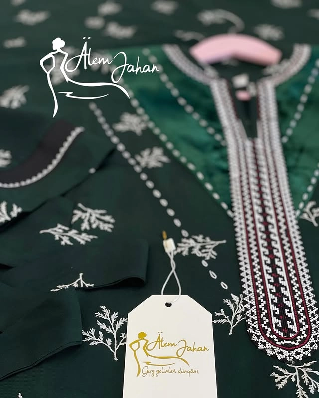 Türkmen fasonlar pombarh fasonlar Fasonlar 2025 fasonlar fason moda modalar Bezen bezen Türkmen fasonlar 2026 Türkmen fasonlar 2025 Türkmen fasonlar 2024 Türkmen fasonlar 2023 turkmenistan türkmenistan turkmen türkmen ashgabat  asgabat aşgabat balkan mary lebap dashoguz dasoguz daşoguz pombarh ponbarhat gulyupek gülýüpek stapel ştapel Gralan Çüýdeşen Abaýa Gadymy Krep Gurultaý 	Keteni Ýüpek Şifon Gipýur Lyon Welwet Atlas Kaşemir Streýç Suzana Ştapel Gülýüpek Pombarh Ýupka Gursakça Aksesuarlar Palto Penjek Okuw eşik Fata Sport eşik Uniforma Nakidka Öýme Şarf kompýuter ýaka ýaglyk Arenda köýnek 2nji el köýnek Taýyn köýnek Matalar Milli lybas milli lybaslar Toý köýnek Toý köýnekler toy koynek toy koynekler gundelik koynekler Gündelik	 
 köýnekler fata koynek Modern taze fason Eskiz koynektm turkmenkoynek türkmenkoynek fason moda moda fasonlar Iş eşik el iş	sada	ýakaly ýakasyz	keşdeli biserli	ýeňli giň nagyşly ýüregi açyk stoýka ýaka ýanly kombinasiýa 	zerli üsti aşak guşakly seçekli gysga ýeňli Ştapel Iş eşik el iş, ýakaly, ýeňli, giň 17-25, 26-35 Goýy-ýaşyl tomus Taýyn köýnek