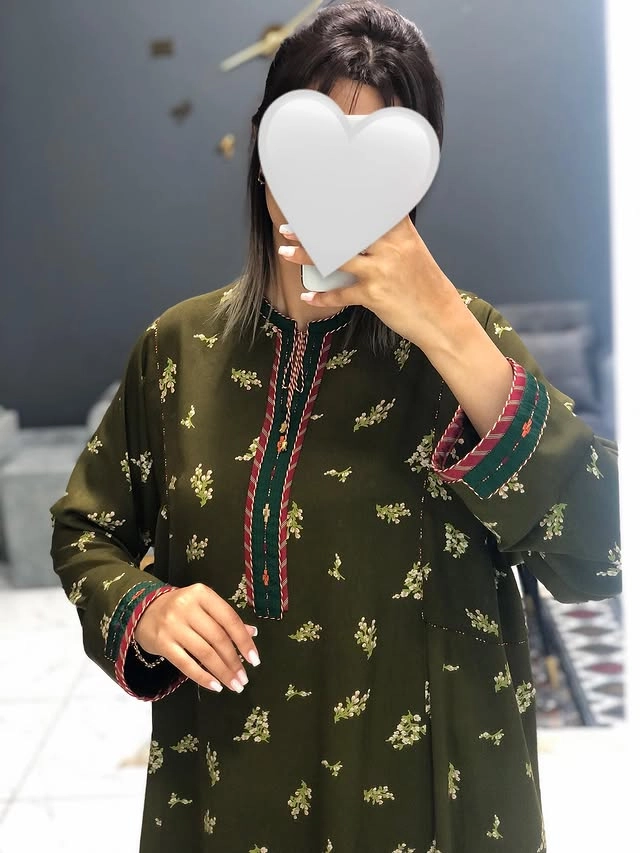 Türkmen fasonlar pombarh fasonlar Fasonlar 2025 fasonlar fason moda modalar Bezen bezen Türkmen fasonlar 2026 Türkmen fasonlar 2025 Türkmen fasonlar 2024 Türkmen fasonlar 2023 turkmenistan türkmenistan turkmen türkmen ashgabat  asgabat aşgabat balkan mary lebap dashoguz dasoguz daşoguz pombarh ponbarhat gulyupek gülýüpek stapel ştapel Gralan Çüýdeşen Abaýa Gadymy Krep Gurultaý 	Keteni Ýüpek Şifon Gipýur Lyon Welwet Atlas Kaşemir Streýç Suzana Ştapel Gülýüpek Pombarh Ýupka Gursakça Aksesuarlar Palto Penjek Okuw eşik Fata Sport eşik Uniforma Nakidka Öýme Şarf kompýuter ýaka ýaglyk Arenda köýnek 2nji el köýnek Taýyn köýnek Matalar Milli lybas milli lybaslar Toý köýnek Toý köýnekler toy koynek toy koynekler gundelik koynekler Gündelik	 
 köýnekler fata koynek Modern taze fason Eskiz koynektm turkmenkoynek türkmenkoynek fason moda moda fasonlar Iş eşik el iş	sada	ýakaly ýakasyz	keşdeli biserli	ýeňli giň nagyşly ýüregi açyk stoýka ýaka ýanly kombinasiýa 	zerli üsti aşak guşakly seçekli gysga ýeňli Ştapel Gündelik el iş, ýakaly, ýanly, ýeňli, giň 26-35 Haki tomus, guyz