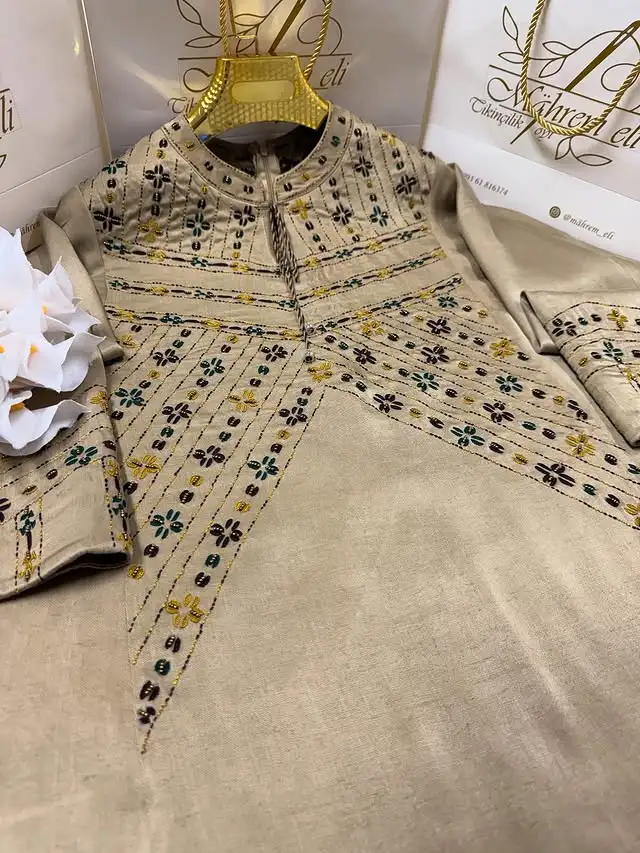 Türkmen fasonlar pombarh fasonlar Fasonlar 2025 fasonlar fason moda modalar Bezen bezen Türkmen fasonlar 2026 Türkmen fasonlar 2025 Türkmen fasonlar 2024 Türkmen fasonlar 2023 turkmenistan türkmenistan turkmen türkmen ashgabat  asgabat aşgabat balkan mary lebap dashoguz dasoguz daşoguz pombarh ponbarhat gulyupek gülýüpek stapel ştapel Gralan Çüýdeşen Abaýa Gadymy Krep Gurultaý 	Keteni Ýüpek Şifon Gipýur Lyon Welwet Atlas Kaşemir Streýç Suzana Ştapel Gülýüpek Pombarh Ýupka Gursakça Aksesuarlar Palto Penjek Okuw eşik Fata Sport eşik Uniforma Nakidka Öýme Şarf kompýuter ýaka ýaglyk Arenda köýnek 2nji el köýnek Taýyn köýnek Matalar Milli lybas milli lybaslar Toý köýnek Toý köýnekler toy koynek toy koynekler gundelik koynekler Gündelik	 
 köýnekler fata koynek Modern taze fason Eskiz koynektm turkmenkoynek türkmenkoynek fason moda moda fasonlar Iş eşik el iş	sada	ýakaly ýakasyz	keşdeli biserli	ýeňli giň nagyşly ýüregi açyk stoýka ýaka ýanly kombinasiýa 	zerli üsti aşak guşakly seçekli gysga ýeňli 