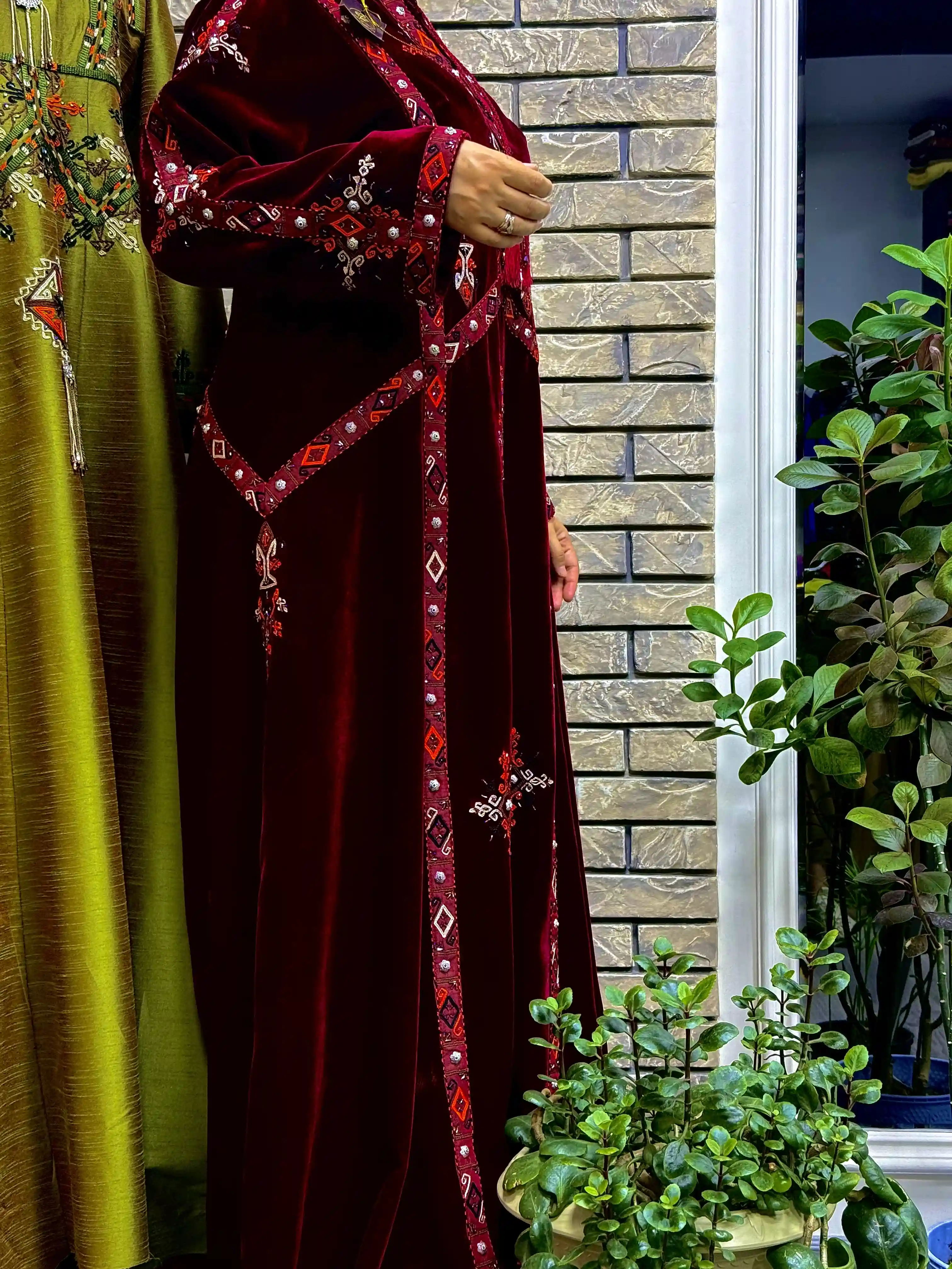 Türkmen fasonlar pombarh fasonlar Fasonlar 2025 fasonlar fason moda modalar Bezen bezen Türkmen fasonlar 2026 Türkmen fasonlar 2025 Türkmen fasonlar 2024 Türkmen fasonlar 2023 turkmenistan türkmenistan turkmen türkmen ashgabat  asgabat aşgabat balkan mary lebap dashoguz dasoguz daşoguz pombarh ponbarhat gulyupek gülýüpek stapel ştapel Gralan Çüýdeşen Abaýa Gadymy Krep Gurultaý 	Keteni Ýüpek Şifon Gipýur Lyon Welwet Atlas Kaşemir Streýç Suzana Ştapel Gülýüpek Pombarh Ýupka Gursakça Aksesuarlar Palto Penjek Okuw eşik Fata Sport eşik Uniforma Nakidka Öýme Şarf kompýuter ýaka ýaglyk Arenda köýnek 2nji el köýnek Taýyn köýnek Matalar Milli lybas milli lybaslar Toý köýnek Toý köýnekler toy koynek toy koynekler gundelik koynekler Gündelik	 
 köýnekler fata koynek Modern taze fason Eskiz koynektm turkmenkoynek türkmenkoynek fason moda moda fasonlar Iş eşik el iş	sada	ýakaly ýakasyz	keşdeli biserli	ýeňli giň nagyşly ýüregi açyk stoýka ýaka ýanly kombinasiýa 	zerli üsti aşak guşakly seçekli gysga ýeňli Panbarhat (Pombarh) Toý köýnek, Milli lybas, Uçurym köýnek el iş, keşdeli, ýakaly, ýeňli, giň, nagyşly 17-25, 26-35, 35+ Goýy-gyzyl guyz