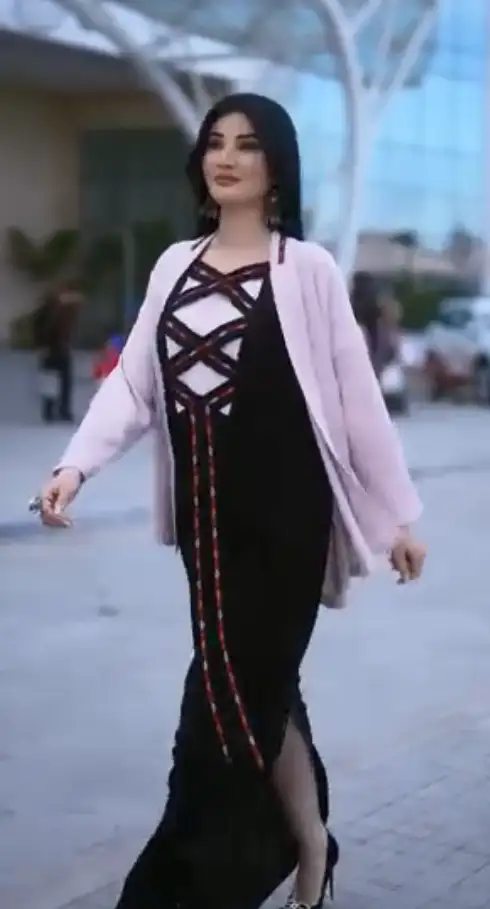 Türkmen fasonlar pombarh fasonlar Fasonlar 2025 fasonlar fason moda modalar Bezen bezen Türkmen fasonlar 2026 Türkmen fasonlar 2025 Türkmen fasonlar 2024 Türkmen fasonlar 2023 turkmenistan türkmenistan turkmen türkmen ashgabat  asgabat aşgabat balkan mary lebap dashoguz dasoguz daşoguz pombarh ponbarhat gulyupek gülýüpek stapel ştapel Gralan Çüýdeşen Abaýa Gadymy Krep Gurultaý 	Keteni Ýüpek Şifon Gipýur Lyon Welwet Atlas Kaşemir Streýç Suzana Ştapel Gülýüpek Pombarh Ýupka Gursakça Aksesuarlar Palto Penjek Okuw eşik Fata Sport eşik Uniforma Nakidka Öýme Şarf kompýuter ýaka ýaglyk Arenda köýnek 2nji el köýnek Taýyn köýnek Matalar Milli lybas milli lybaslar Toý köýnek Toý köýnekler toy koynek toy koynekler gundelik koynekler Gündelik	 
 köýnekler fata koynek Modern taze fason Eskiz koynektm turkmenkoynek türkmenkoynek fason moda moda fasonlar Iş eşik el iş	sada	ýakaly ýakasyz	keşdeli biserli	ýeňli giň nagyşly ýüregi açyk stoýka ýaka ýanly kombinasiýa 	zerli üsti aşak guşakly seçekli gysga ýeňli Modern ýakasyz, giň, nagyşly 17-25, 26-35 Gara, Gülgüne yaz, guyz