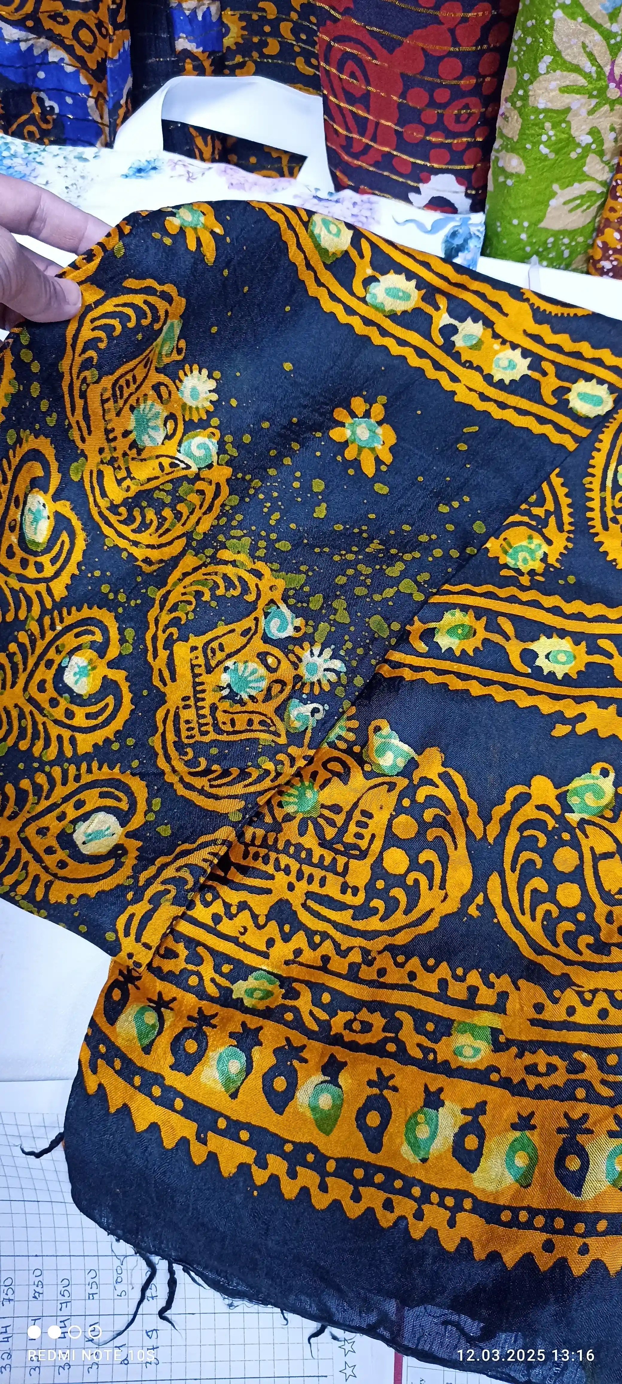 Türkmen fasonlar pombarh fasonlar Fasonlar 2025 fasonlar fason moda modalar Bezen bezen Türkmen fasonlar 2026 Türkmen fasonlar 2025 Türkmen fasonlar 2024 Türkmen fasonlar 2023 turkmenistan türkmenistan turkmen türkmen ashgabat  asgabat aşgabat balkan mary lebap dashoguz dasoguz daşoguz pombarh ponbarhat gulyupek gülýüpek stapel ştapel Gralan Çüýdeşen Abaýa Gadymy Krep Gurultaý 	Keteni Ýüpek Şifon Gipýur Lyon Welwet Atlas Kaşemir Streýç Suzana Ştapel Gülýüpek Pombarh Ýupka Gursakça Aksesuarlar Palto Penjek Okuw eşik Fata Sport eşik Uniforma Nakidka Öýme Şarf kompýuter ýaka ýaglyk Arenda köýnek 2nji el köýnek Taýyn köýnek Matalar Milli lybas milli lybaslar Toý köýnek Toý köýnekler toy koynek toy koynekler gundelik koynekler Gündelik	 
 köýnekler fata koynek Modern taze fason Eskiz koynektm turkmenkoynek türkmenkoynek fason moda moda fasonlar Iş eşik el iş	sada	ýakaly ýakasyz	keşdeli biserli	ýeňli giň nagyşly ýüregi açyk stoýka ýaka ýanly kombinasiýa 	zerli üsti aşak guşakly seçekli gysga ýeňli Öýme