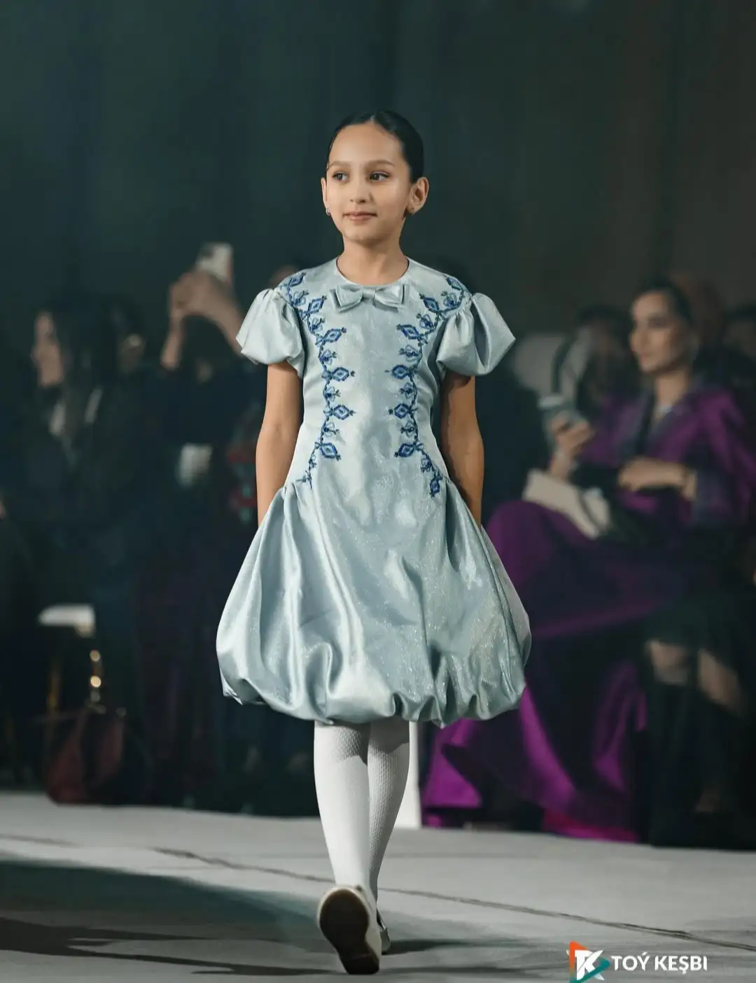 Türkmen fasonlar pombarh fasonlar Fasonlar 2025 fasonlar fason moda modalar Bezen bezen Türkmen fasonlar 2026 Türkmen fasonlar 2025 Türkmen fasonlar 2024 Türkmen fasonlar 2023 turkmenistan türkmenistan turkmen türkmen ashgabat  asgabat aşgabat balkan mary lebap dashoguz dasoguz daşoguz pombarh ponbarhat gulyupek gülýüpek stapel ştapel Gralan Çüýdeşen Abaýa Gadymy Krep Gurultaý 	Keteni Ýüpek Şifon Gipýur Lyon Welwet Atlas Kaşemir Streýç Suzana Ştapel Gülýüpek Pombarh Ýupka Gursakça Aksesuarlar Palto Penjek Okuw eşik Fata Sport eşik Uniforma Nakidka Öýme Şarf kompýuter ýaka ýaglyk Arenda köýnek 2nji el köýnek Taýyn köýnek Matalar Milli lybas milli lybaslar Toý köýnek Toý köýnekler toy koynek toy koynekler gundelik koynekler Gündelik	 
 köýnekler fata koynek Modern taze fason Eskiz koynektm turkmenkoynek türkmenkoynek fason moda moda fasonlar Iş eşik el iş	sada	ýakaly ýakasyz	keşdeli biserli	ýeňli giň nagyşly ýüregi açyk stoýka ýaka ýanly kombinasiýa 	zerli üsti aşak guşakly seçekli gysga ýeňli 