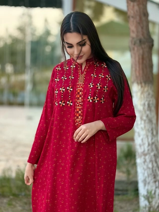 Türkmen fasonlar pombarh fasonlar Fasonlar 2025 fasonlar fason moda modalar Bezen bezen Türkmen fasonlar 2026 Türkmen fasonlar 2025 Türkmen fasonlar 2024 Türkmen fasonlar 2023 turkmenistan türkmenistan turkmen türkmen ashgabat  asgabat aşgabat balkan mary lebap dashoguz dasoguz daşoguz pombarh ponbarhat gulyupek gülýüpek stapel ştapel Gralan Çüýdeşen Abaýa Gadymy Krep Gurultaý 	Keteni Ýüpek Şifon Gipýur Lyon Welwet Atlas Kaşemir Streýç Suzana Ştapel Gülýüpek Pombarh Ýupka Gursakça Aksesuarlar Palto Penjek Okuw eşik Fata Sport eşik Uniforma Nakidka Öýme Şarf kompýuter ýaka ýaglyk Arenda köýnek 2nji el köýnek Taýyn köýnek Matalar Milli lybas milli lybaslar Toý köýnek Toý köýnekler toy koynek toy koynekler gundelik koynekler Gündelik	 
 köýnekler fata koynek Modern taze fason Eskiz koynektm turkmenkoynek türkmenkoynek fason moda moda fasonlar Iş eşik el iş	sada	ýakaly ýakasyz	keşdeli biserli	ýeňli giň nagyşly ýüregi açyk stoýka ýaka ýanly kombinasiýa 	zerli üsti aşak guşakly seçekli gysga ýeňli 