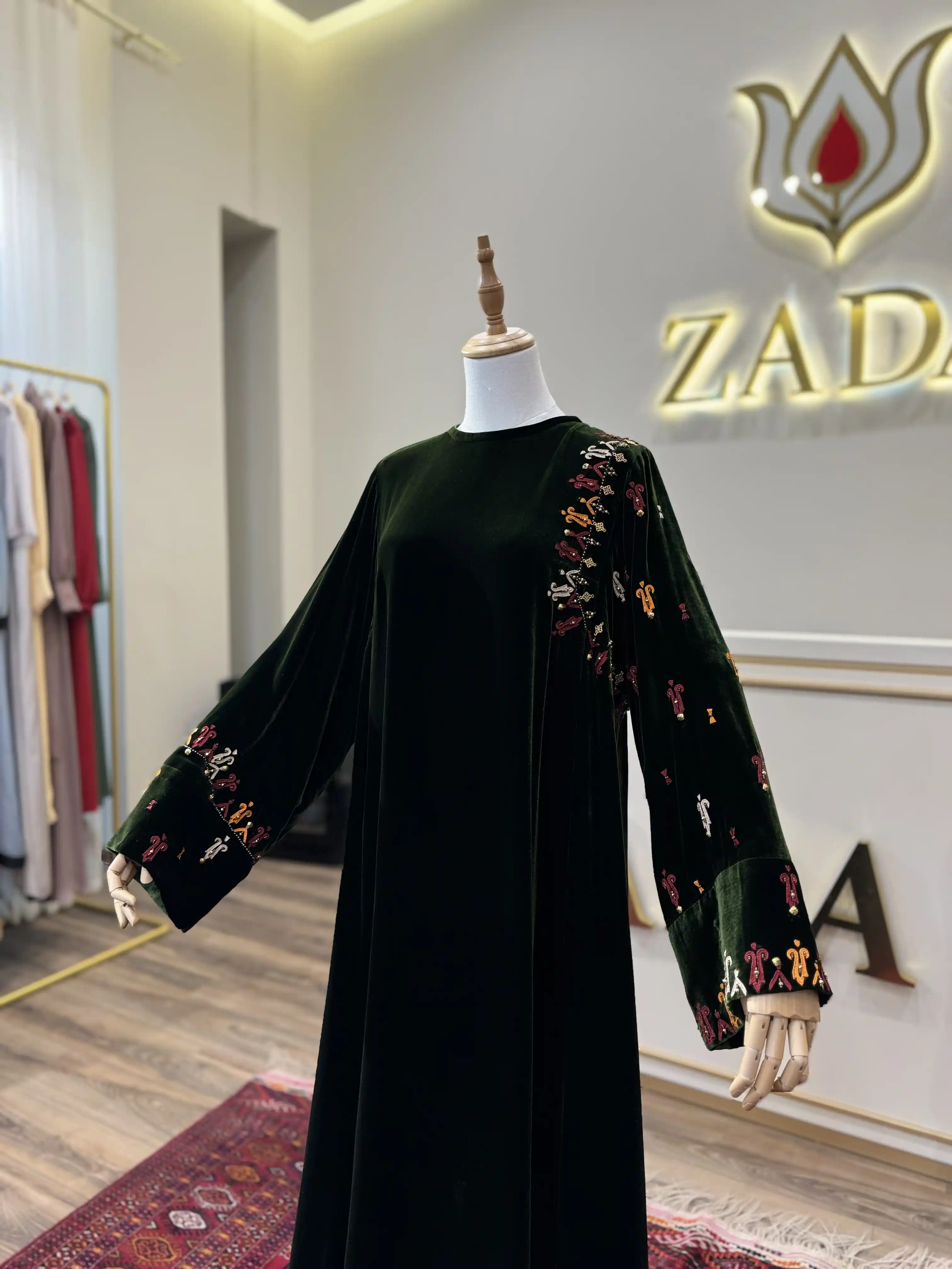 Türkmen fasonlar pombarh fasonlar Fasonlar 2025 fasonlar fason moda modalar Bezen bezen Türkmen fasonlar 2026 Türkmen fasonlar 2025 Türkmen fasonlar 2024 Türkmen fasonlar 2023 turkmenistan türkmenistan turkmen türkmen ashgabat  asgabat aşgabat balkan mary lebap dashoguz dasoguz daşoguz pombarh ponbarhat gulyupek gülýüpek stapel ştapel Gralan Çüýdeşen Abaýa Gadymy Krep Gurultaý 	Keteni Ýüpek Şifon Gipýur Lyon Welwet Atlas Kaşemir Streýç Suzana Ştapel Gülýüpek Pombarh Ýupka Gursakça Aksesuarlar Palto Penjek Okuw eşik Fata Sport eşik Uniforma Nakidka Öýme Şarf kompýuter ýaka ýaglyk Arenda köýnek 2nji el köýnek Taýyn köýnek Matalar Milli lybas milli lybaslar Toý köýnek Toý köýnekler toy koynek toy koynekler gundelik koynekler Gündelik	 
 köýnekler fata koynek Modern taze fason Eskiz koynektm turkmenkoynek türkmenkoynek fason moda moda fasonlar Iş eşik el iş	sada	ýakaly ýakasyz	keşdeli biserli	ýeňli giň nagyşly ýüregi açyk stoýka ýaka ýanly kombinasiýa 	zerli üsti aşak guşakly seçekli gysga ýeňli 