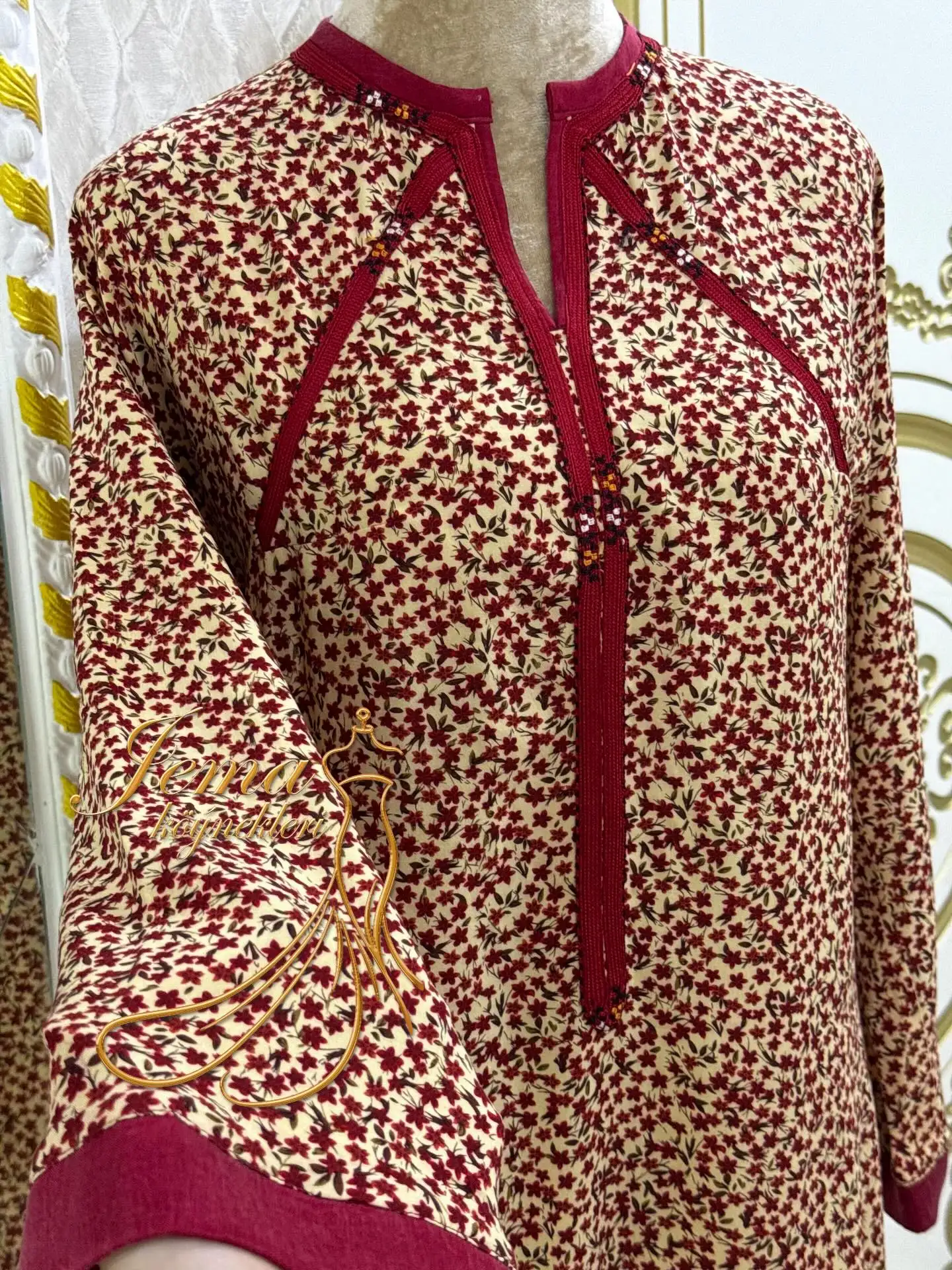 Türkmen fasonlar pombarh fasonlar Fasonlar 2025 fasonlar fason moda modalar Bezen bezen Türkmen fasonlar 2026 Türkmen fasonlar 2025 Türkmen fasonlar 2024 Türkmen fasonlar 2023 turkmenistan türkmenistan turkmen türkmen ashgabat  asgabat aşgabat balkan mary lebap dashoguz dasoguz daşoguz pombarh ponbarhat gulyupek gülýüpek stapel ştapel Gralan Çüýdeşen Abaýa Gadymy Krep Gurultaý 	Keteni Ýüpek Şifon Gipýur Lyon Welwet Atlas Kaşemir Streýç Suzana Ştapel Gülýüpek Pombarh Ýupka Gursakça Aksesuarlar Palto Penjek Okuw eşik Fata Sport eşik Uniforma Nakidka Öýme Şarf kompýuter ýaka ýaglyk Arenda köýnek 2nji el köýnek Taýyn köýnek Matalar Milli lybas milli lybaslar Toý köýnek Toý köýnekler toy koynek toy koynekler gundelik koynekler Gündelik	 
 köýnekler fata koynek Modern taze fason Eskiz koynektm turkmenkoynek türkmenkoynek fason moda moda fasonlar Iş eşik el iş	sada	ýakaly ýakasyz	keşdeli biserli	ýeňli giň nagyşly ýüregi açyk stoýka ýaka ýanly kombinasiýa 	zerli üsti aşak guşakly seçekli gysga ýeňli Ştapel Gündelik ýakaly, ýeňli, giň 17-25, 26-35 Bežewyý, Goýy-gyzyl tomus, guyz Taýyn köýnek