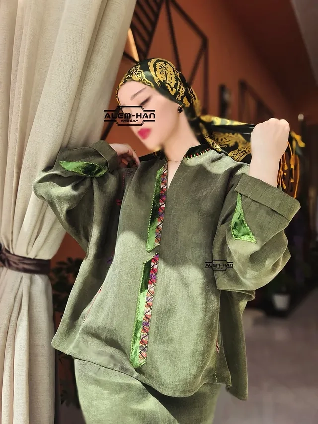 Türkmen fasonlar pombarh fasonlar Fasonlar 2025 fasonlar fason moda modalar Bezen bezen Türkmen fasonlar 2026 Türkmen fasonlar 2025 Türkmen fasonlar 2024 Türkmen fasonlar 2023 turkmenistan türkmenistan turkmen türkmen ashgabat  asgabat aşgabat balkan mary lebap dashoguz dasoguz daşoguz pombarh ponbarhat gulyupek gülýüpek stapel ştapel Gralan Çüýdeşen Abaýa Gadymy Krep Gurultaý 	Keteni Ýüpek Şifon Gipýur Lyon Welwet Atlas Kaşemir Streýç Suzana Ştapel Gülýüpek Pombarh Ýupka Gursakça Aksesuarlar Palto Penjek Okuw eşik Fata Sport eşik Uniforma Nakidka Öýme Şarf kompýuter ýaka ýaglyk Arenda köýnek 2nji el köýnek Taýyn köýnek Matalar Milli lybas milli lybaslar Toý köýnek Toý köýnekler toy koynek toy koynekler gundelik koynekler Gündelik	 
 köýnekler fata koynek Modern taze fason Eskiz koynektm turkmenkoynek türkmenkoynek fason moda moda fasonlar Iş eşik el iş	sada	ýakaly ýakasyz	keşdeli biserli	ýeňli giň nagyşly ýüregi açyk stoýka ýaka ýanly kombinasiýa 	zerli üsti aşak guşakly seçekli gysga ýeňli Toý köýnek, Modern ýakasyz, ýeňli, giň, üsti aşak 17-25, 26-35 Haki yaz, tomus, guyz