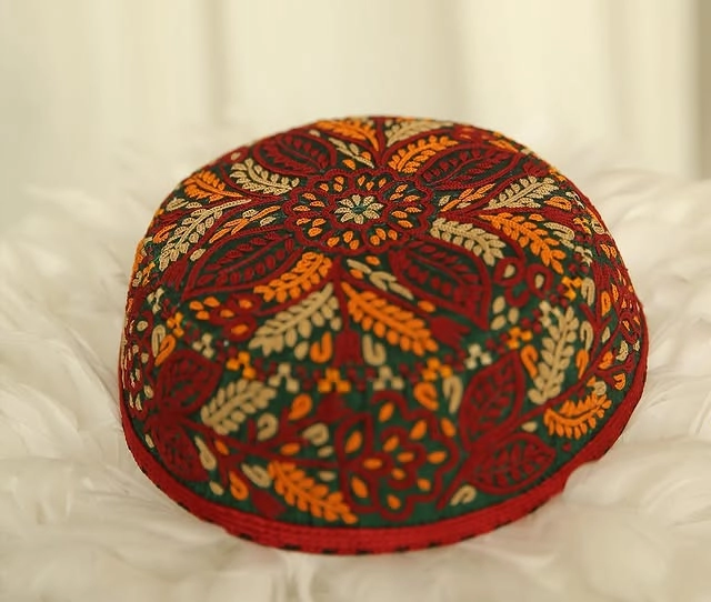 Türkmen fasonlar pombarh fasonlar Fasonlar 2025 fasonlar fason moda modalar Bezen bezen Türkmen fasonlar 2026 Türkmen fasonlar 2025 Türkmen fasonlar 2024 Türkmen fasonlar 2023 turkmenistan türkmenistan turkmen türkmen ashgabat  asgabat aşgabat balkan mary lebap dashoguz dasoguz daşoguz pombarh ponbarhat gulyupek gülýüpek stapel ştapel Gralan Çüýdeşen Abaýa Gadymy Krep Gurultaý 	Keteni Ýüpek Şifon Gipýur Lyon Welwet Atlas Kaşemir Streýç Suzana Ştapel Gülýüpek Pombarh Ýupka Gursakça Aksesuarlar Palto Penjek Okuw eşik Fata Sport eşik Uniforma Nakidka Öýme Şarf kompýuter ýaka ýaglyk Arenda köýnek 2nji el köýnek Taýyn köýnek Matalar Milli lybas milli lybaslar Toý köýnek Toý köýnekler toy koynek toy koynekler gundelik koynekler Gündelik	 
 köýnekler fata koynek Modern taze fason Eskiz koynektm turkmenkoynek türkmenkoynek fason moda moda fasonlar Iş eşik el iş	sada	ýakaly ýakasyz	keşdeli biserli	ýeňli giň nagyşly ýüregi açyk stoýka ýaka ýanly kombinasiýa 	zerli üsti aşak guşakly seçekli gysga ýeňli Milli lybas el iş, keşdeli, nagyşly    Aksesuarlar