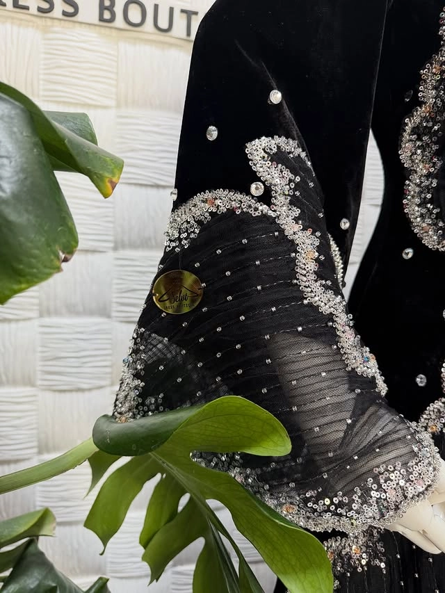 Türkmen fasonlar pombarh fasonlar Fasonlar 2025 fasonlar fason moda modalar Bezen bezen Türkmen fasonlar 2026 Türkmen fasonlar 2025 Türkmen fasonlar 2024 Türkmen fasonlar 2023 turkmenistan türkmenistan turkmen türkmen ashgabat  asgabat aşgabat balkan mary lebap dashoguz dasoguz daşoguz pombarh ponbarhat gulyupek gülýüpek stapel ştapel Gralan Çüýdeşen Abaýa Gadymy Krep Gurultaý 	Keteni Ýüpek Şifon Gipýur Lyon Welwet Atlas Kaşemir Streýç Suzana Ştapel Gülýüpek Pombarh Ýupka Gursakça Aksesuarlar Palto Penjek Okuw eşik Fata Sport eşik Uniforma Nakidka Öýme Şarf kompýuter ýaka ýaglyk Arenda köýnek 2nji el köýnek Taýyn köýnek Matalar Milli lybas milli lybaslar Toý köýnek Toý köýnekler toy koynek toy koynekler gundelik koynekler Gündelik	 
 köýnekler fata koynek Modern taze fason Eskiz koynektm turkmenkoynek türkmenkoynek fason moda moda fasonlar Iş eşik el iş	sada	ýakaly ýakasyz	keşdeli biserli	ýeňli giň nagyşly ýüregi açyk stoýka ýaka ýanly kombinasiýa 	zerli üsti aşak guşakly seçekli gysga ýeňli 