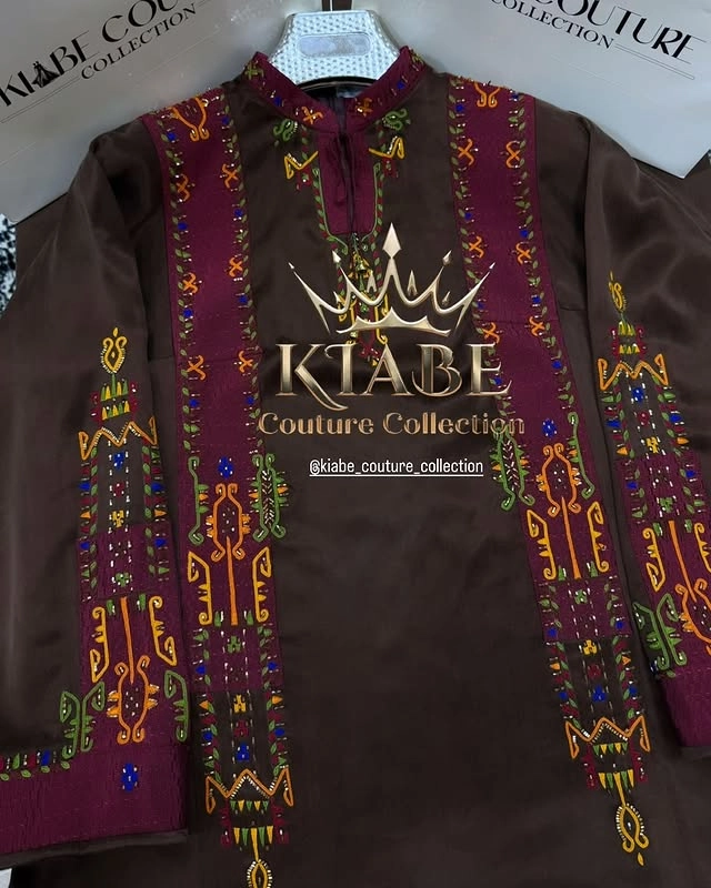 Türkmen fasonlar pombarh fasonlar Fasonlar 2025 fasonlar fason moda modalar Bezen bezen Türkmen fasonlar 2026 Türkmen fasonlar 2025 Türkmen fasonlar 2024 Türkmen fasonlar 2023 turkmenistan türkmenistan turkmen türkmen ashgabat  asgabat aşgabat balkan mary lebap dashoguz dasoguz daşoguz pombarh ponbarhat gulyupek gülýüpek stapel ştapel Gralan Çüýdeşen Abaýa Gadymy Krep Gurultaý 	Keteni Ýüpek Şifon Gipýur Lyon Welwet Atlas Kaşemir Streýç Suzana Ştapel Gülýüpek Pombarh Ýupka Gursakça Aksesuarlar Palto Penjek Okuw eşik Fata Sport eşik Uniforma Nakidka Öýme Şarf kompýuter ýaka ýaglyk Arenda köýnek 2nji el köýnek Taýyn köýnek Matalar Milli lybas milli lybaslar Toý köýnek Toý köýnekler toy koynek toy koynekler gundelik koynekler Gündelik	 
 köýnekler fata koynek Modern taze fason Eskiz koynektm turkmenkoynek türkmenkoynek fason moda moda fasonlar Iş eşik el iş	sada	ýakaly ýakasyz	keşdeli biserli	ýeňli giň nagyşly ýüregi açyk stoýka ýaka ýanly kombinasiýa 	zerli üsti aşak guşakly seçekli gysga ýeňli Gülýüpek Toý köýnek, Milli lybas el iş, keşdeli, ýakasyz, ýeňli, giň 26-35, 35+ Goýy-goňur yaz, tomus, guyz, gysh